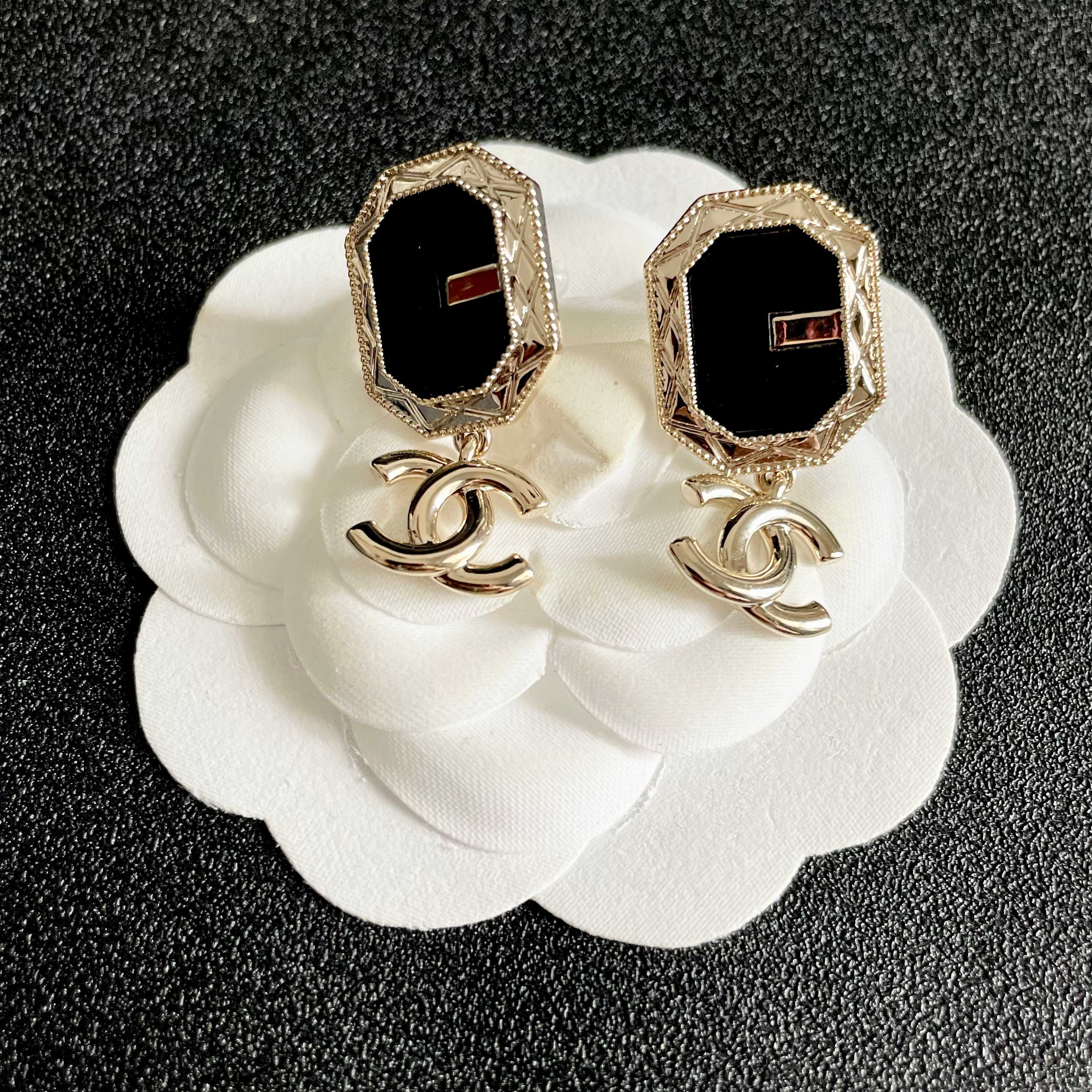 Chanel Haute Couture Haute Joaillerie Fine Jewelry Earrings Necklace 8