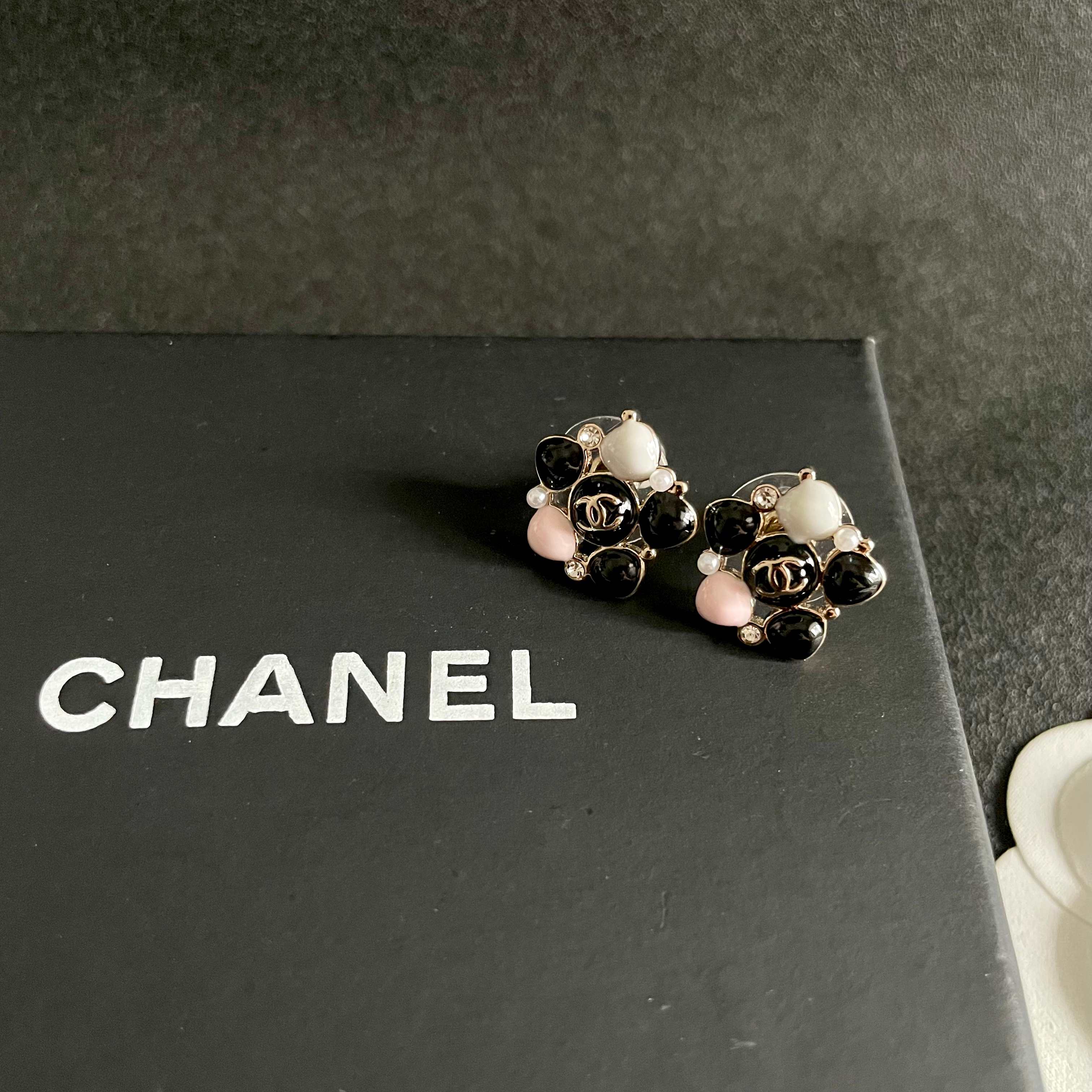 Chanel Haute Couture Haute Joaillerie Fine Jewelry Earrings Necklace 9