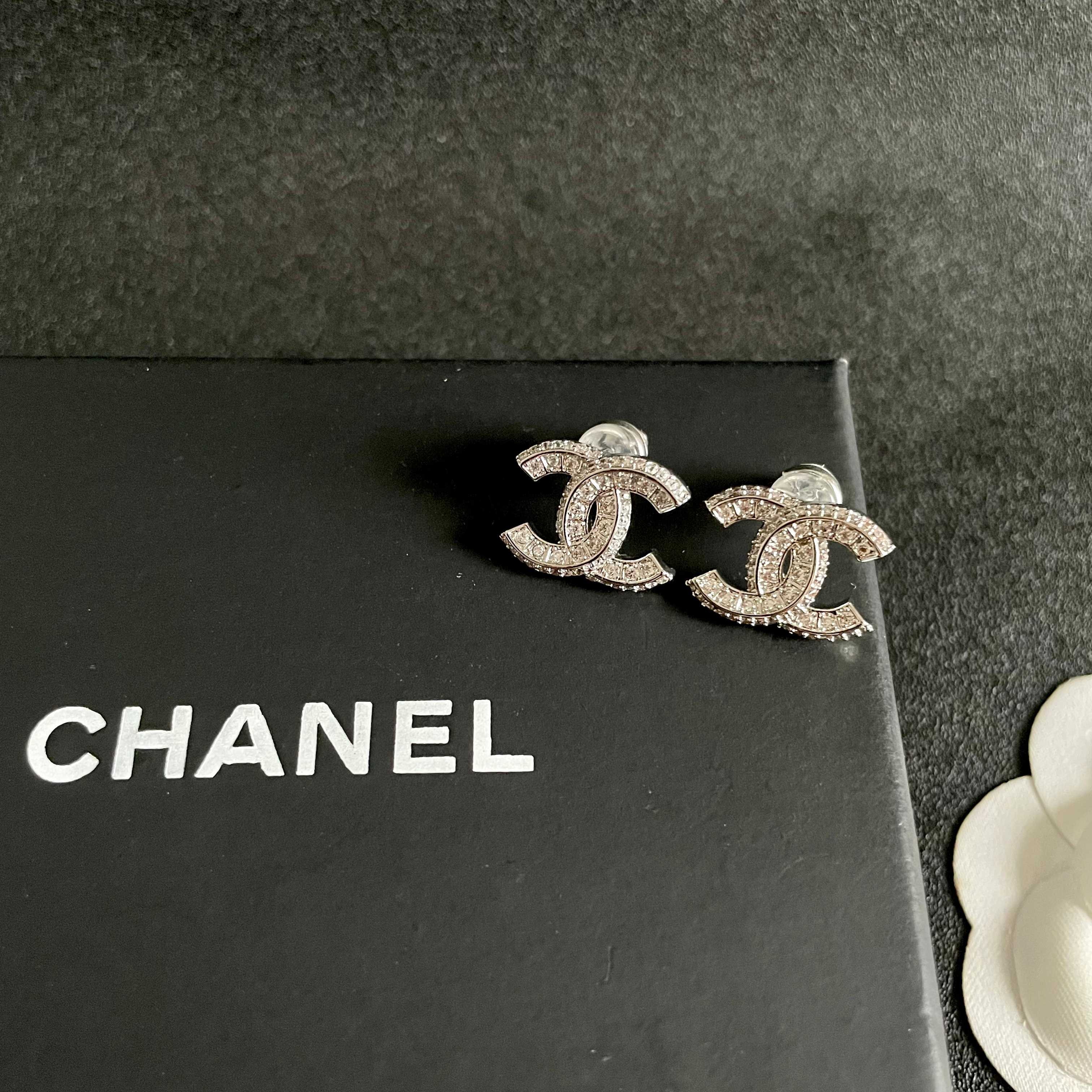 Chanel Haute Couture Haute Joaillerie Fine Jewelry Earrings Necklace 9