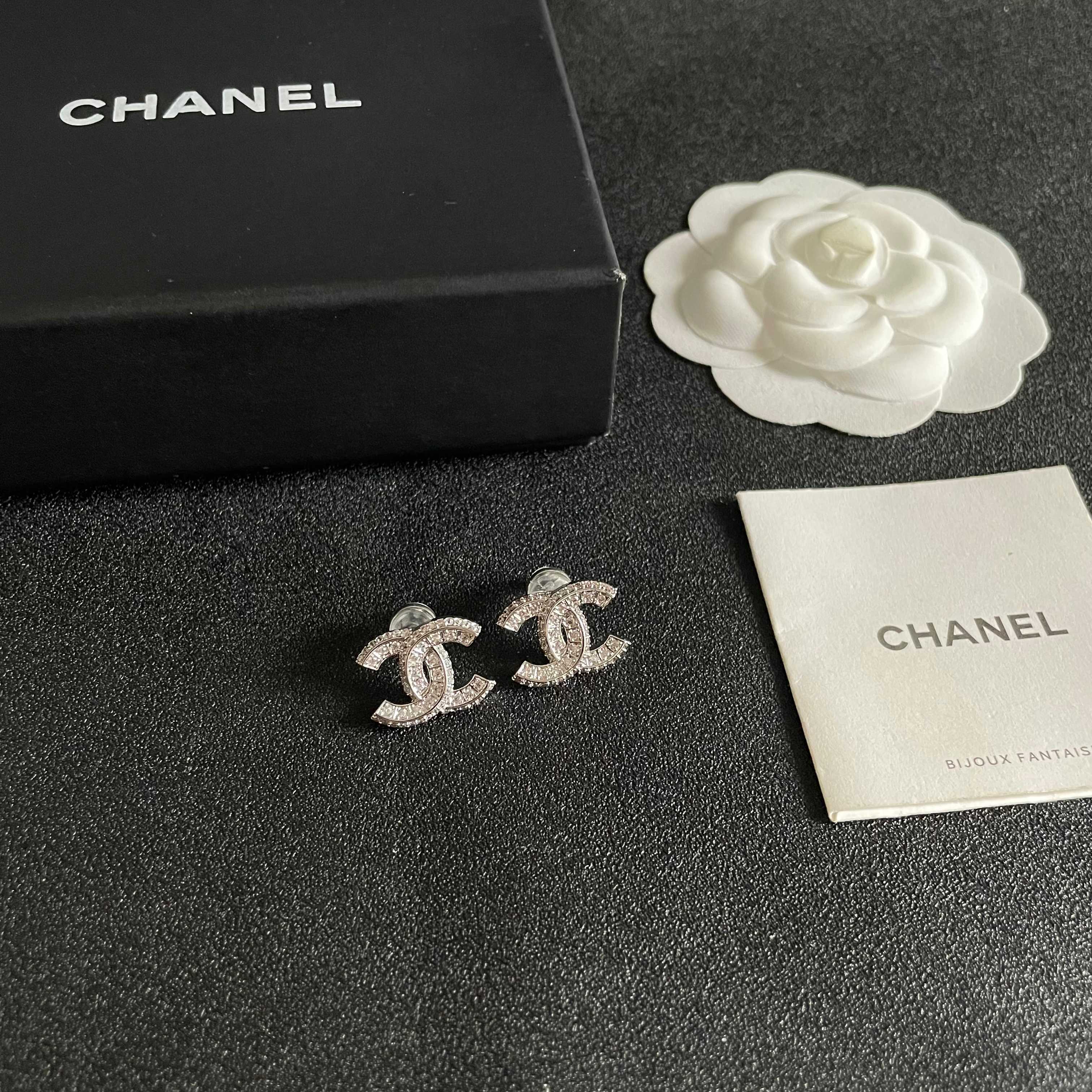 Chanel Haute Couture Haute Joaillerie Fine Jewelry Earrings Necklace 6