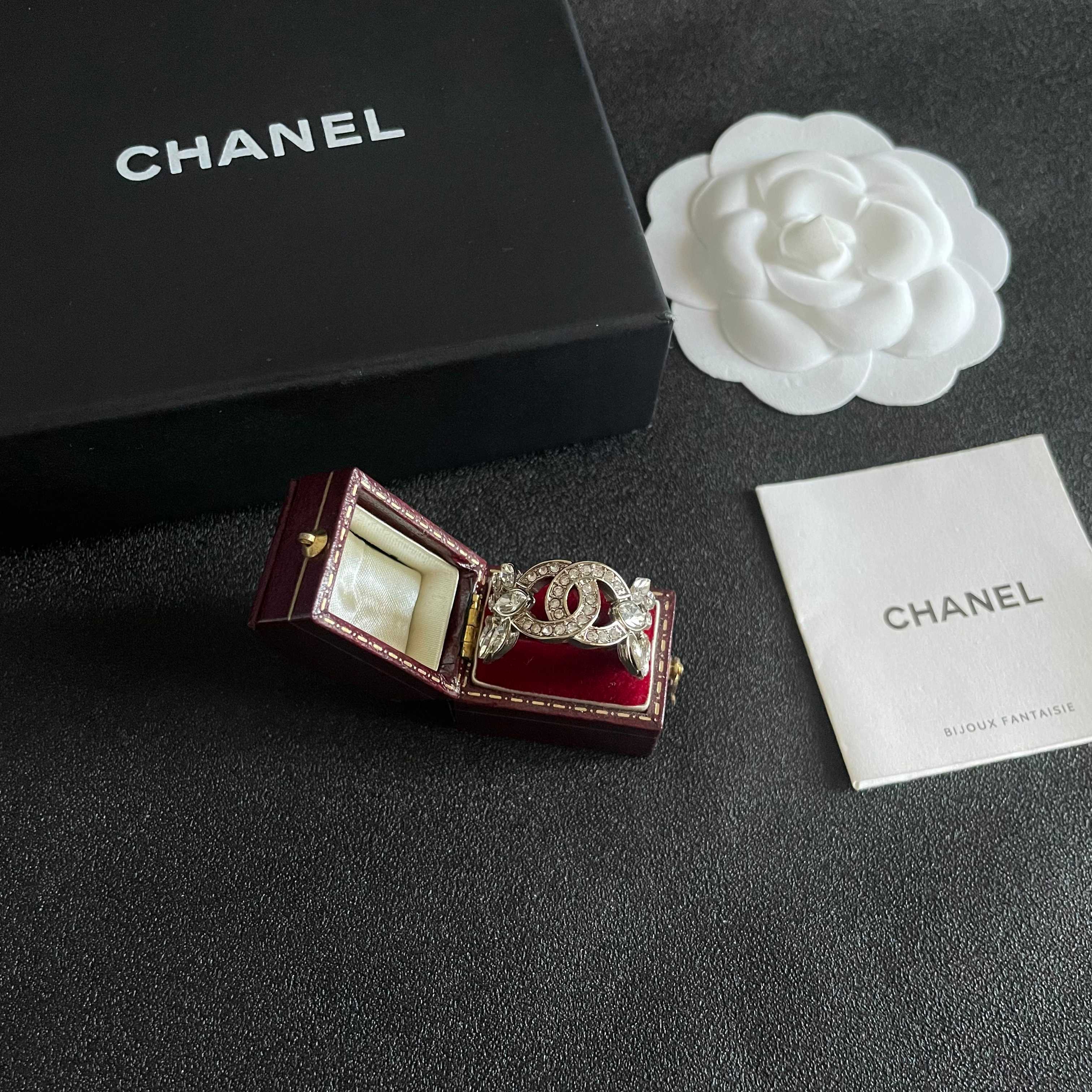 Chanel Haute Joaillerie Fine Jewelry Earrings Necklace Ring Ref.0A531DF8 6