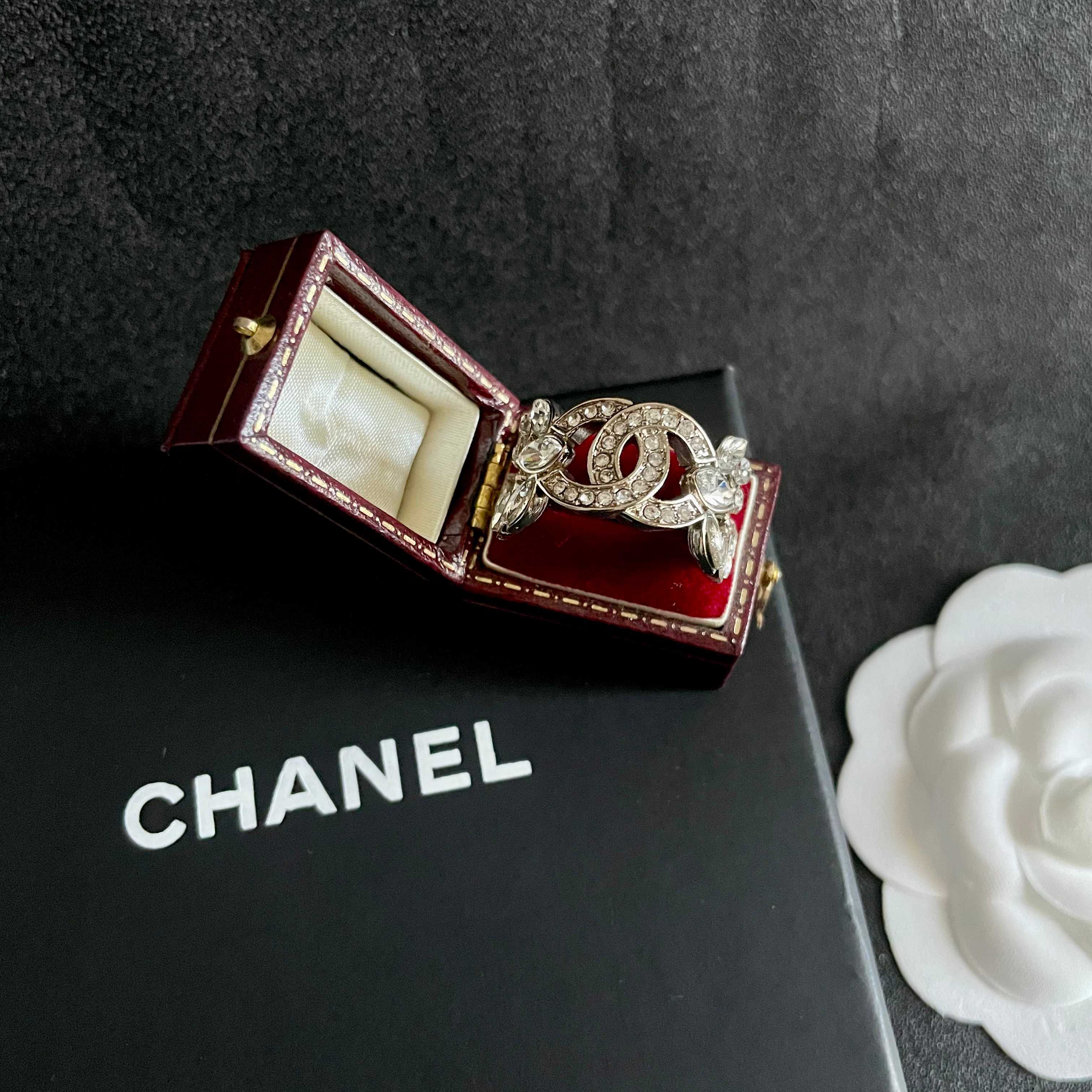 Chanel Haute Joaillerie Fine Jewelry Earrings Necklace Ring Ref.0A531DF8 9