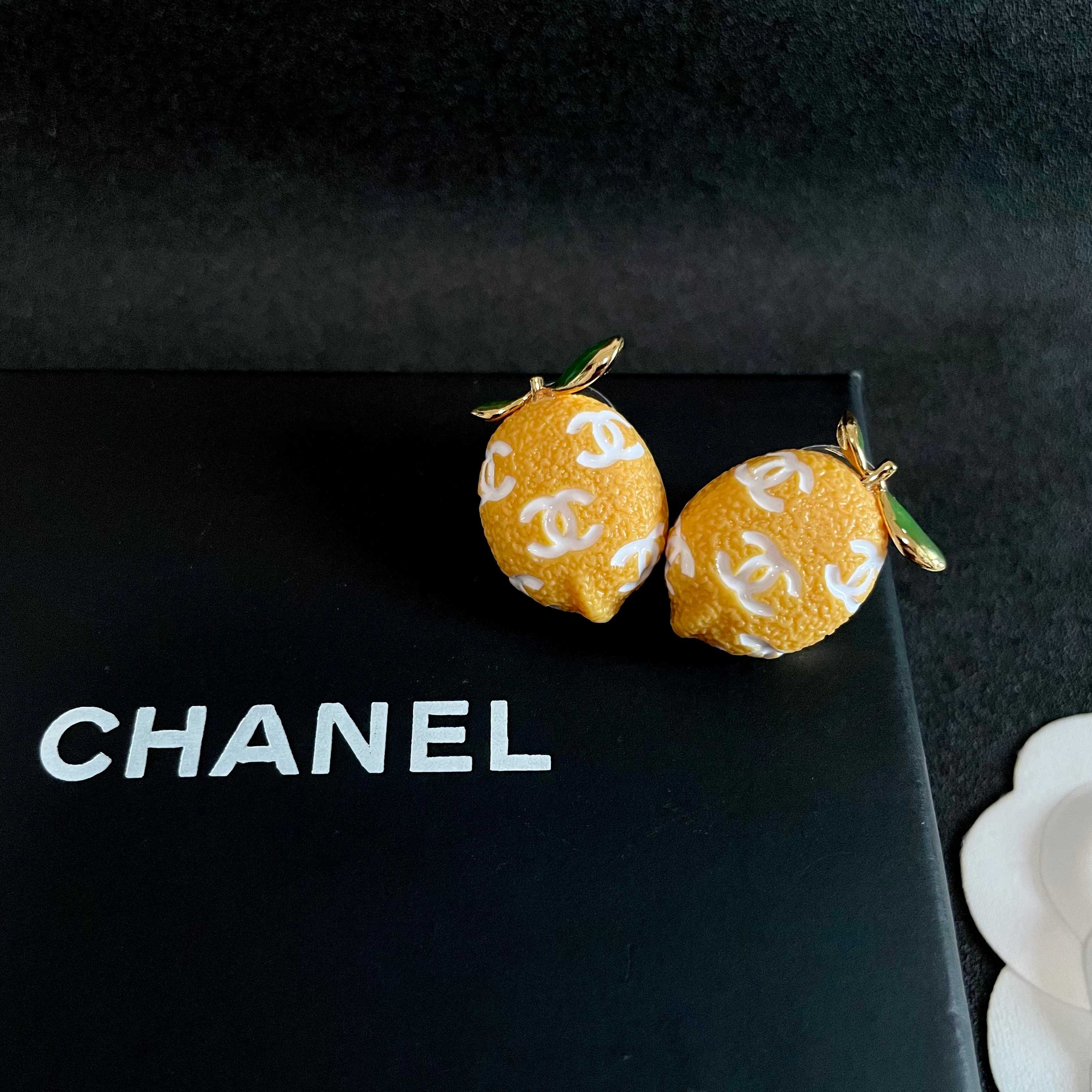 Chanel Haute Joaillerie Fine Jewelry Earrings Necklace Ring Ref 9