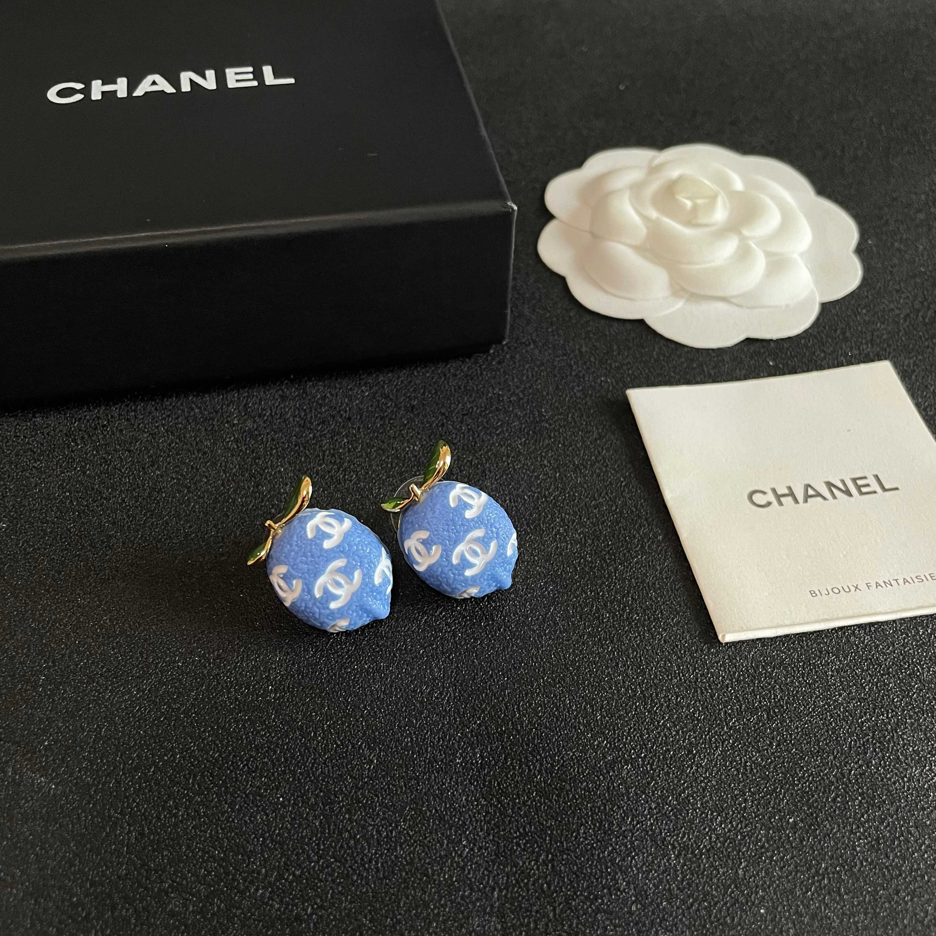 Chanel Haute Joaillerie Fine Jewelry Earrings Necklace Ring Ref.6792C712 6