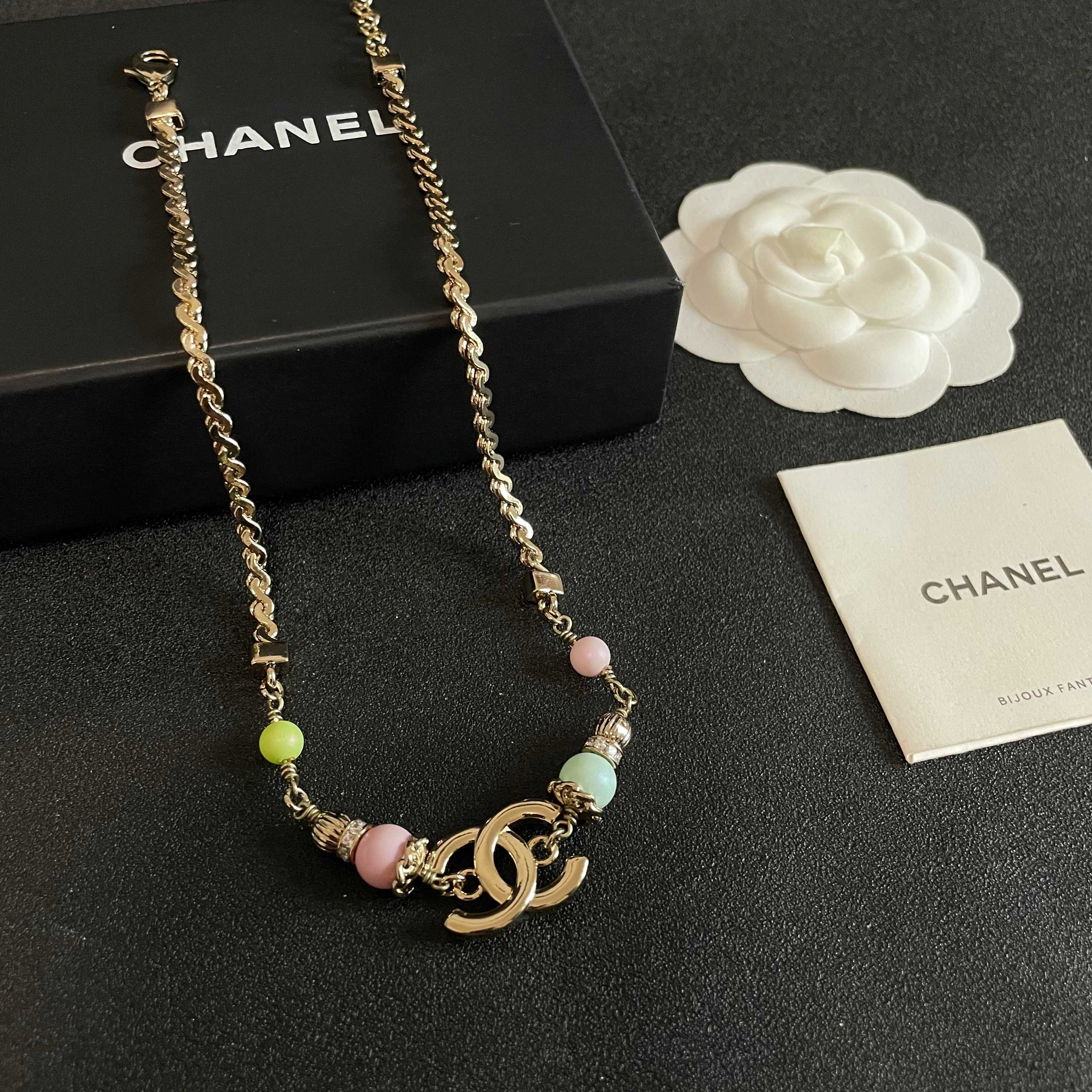 Chanel香奈儿 中古 项链👀小香家的款式真心无需多介绍😘🎶每一款都超好看，精致大方，非常显气质.