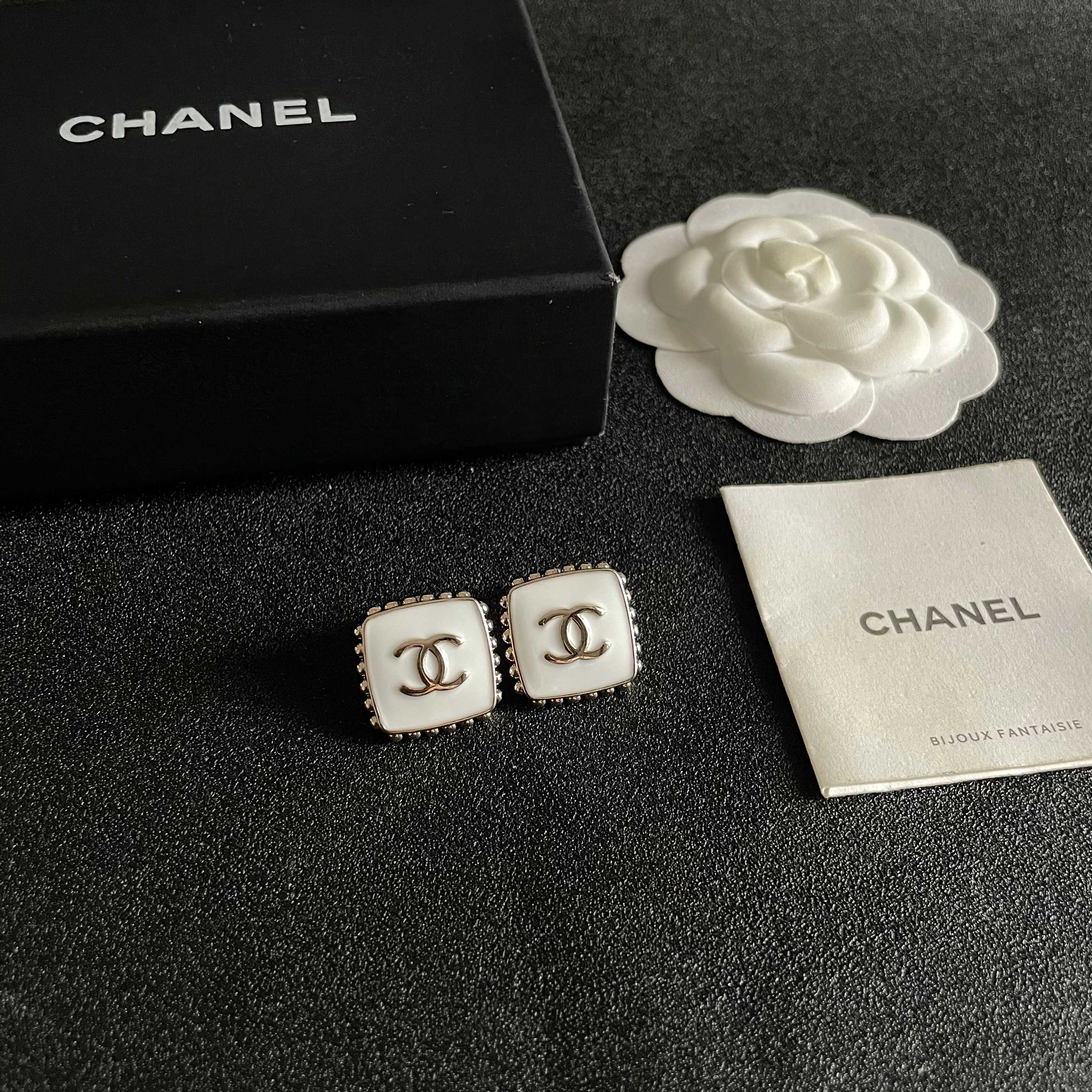 Chanel - Earrings - JRB6FA979AAF99