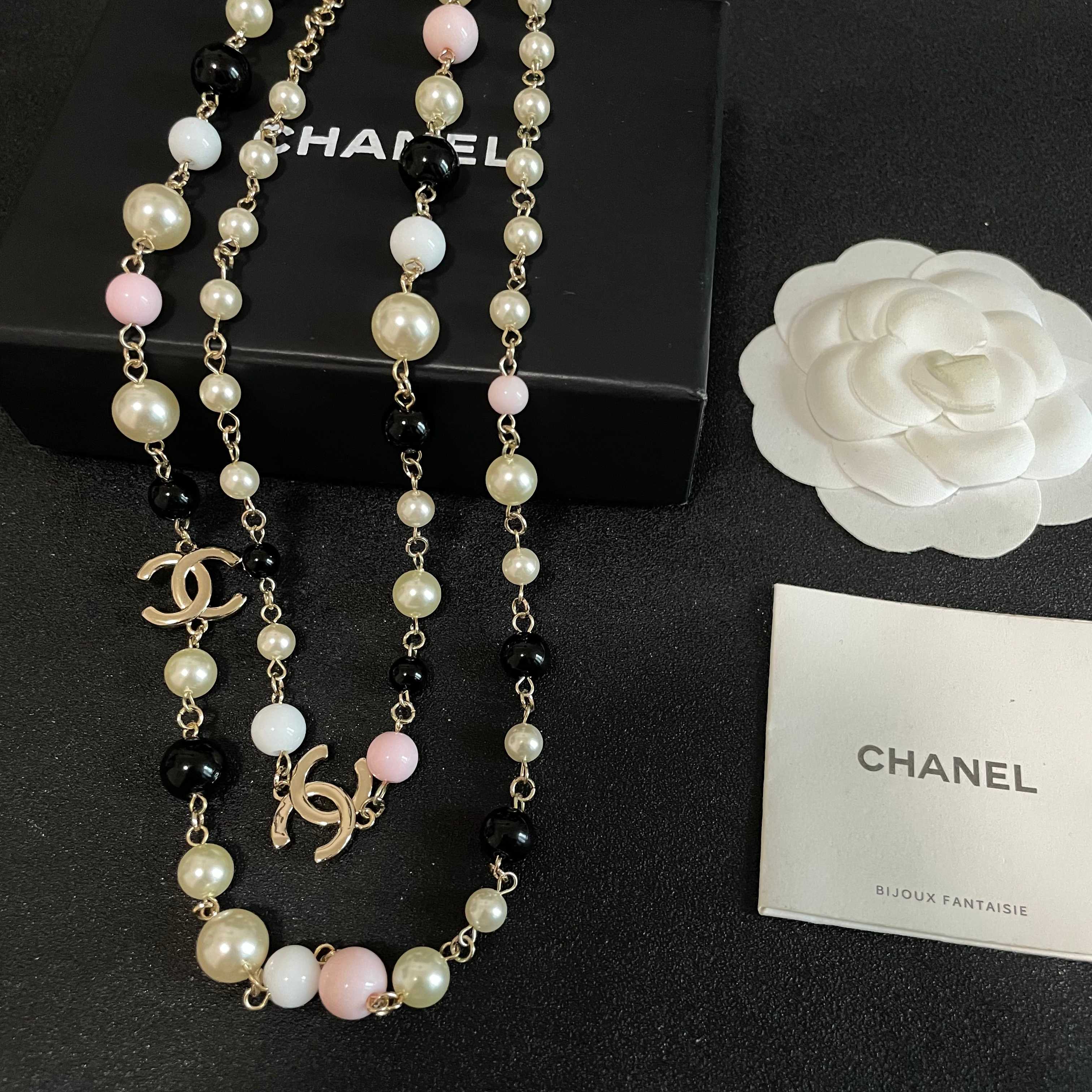 Chanel香奈儿 中古 项链👀小香家的款式真心无需多介绍😘🎶每一款都超好看，精致大方，非常显气质