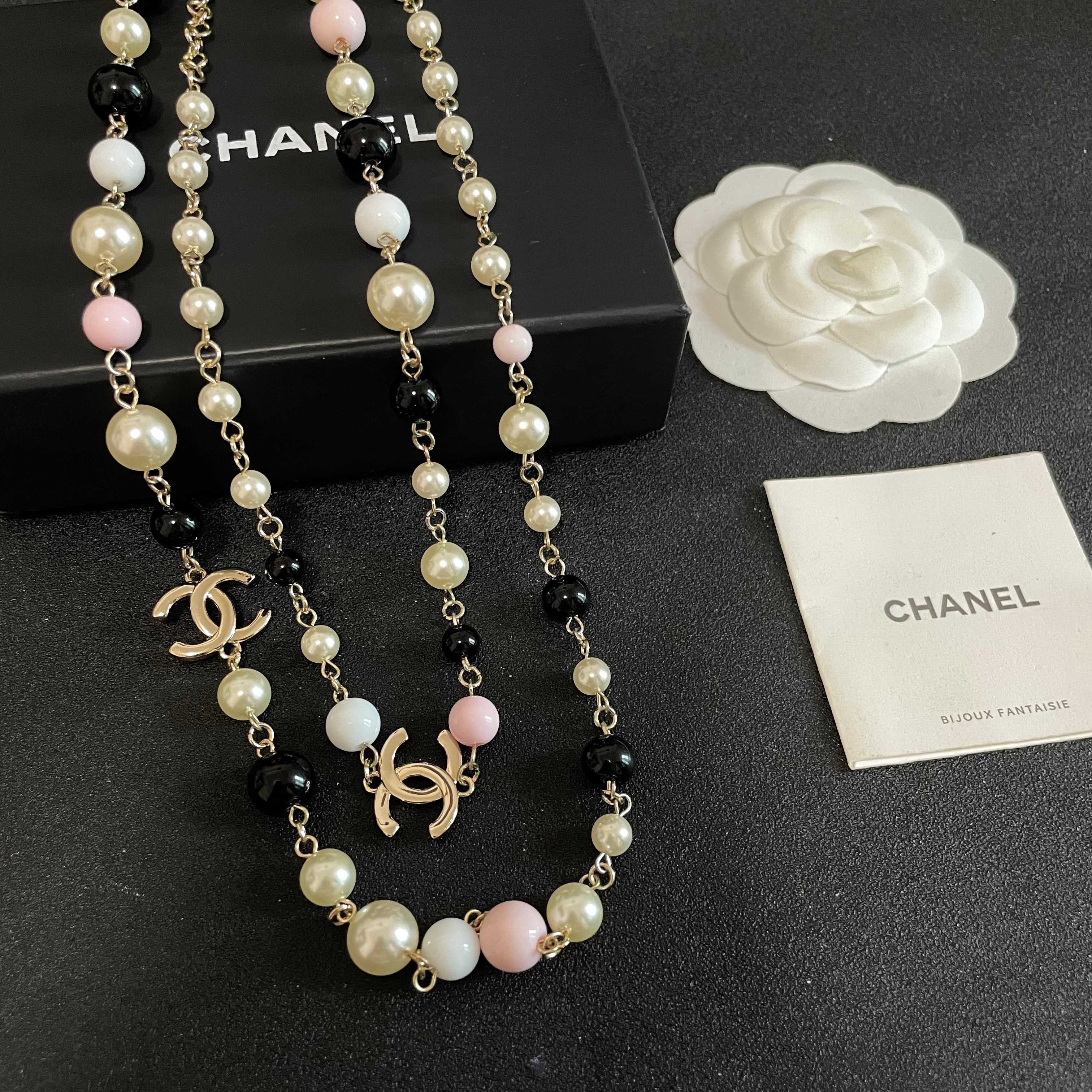 Chanel香奈儿 中古 项链👀小香家的款式真心无需多介绍😘🎶每一款都超好看，精致大方，非常显气质
