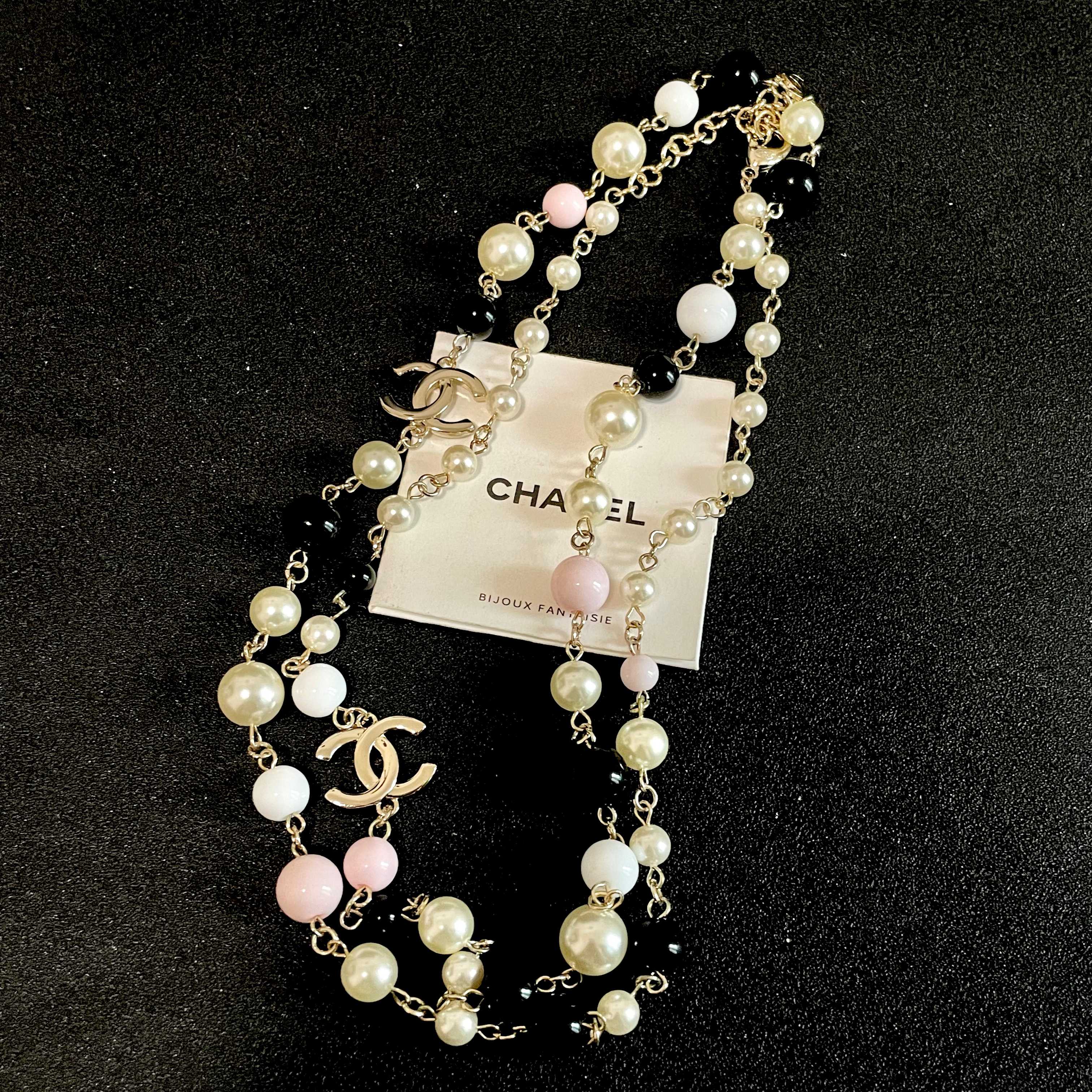 Chanel香奈儿 中古 项链👀小香家的款式真心无需多介绍😘🎶每一款都超好看，精致大方，非常显气质