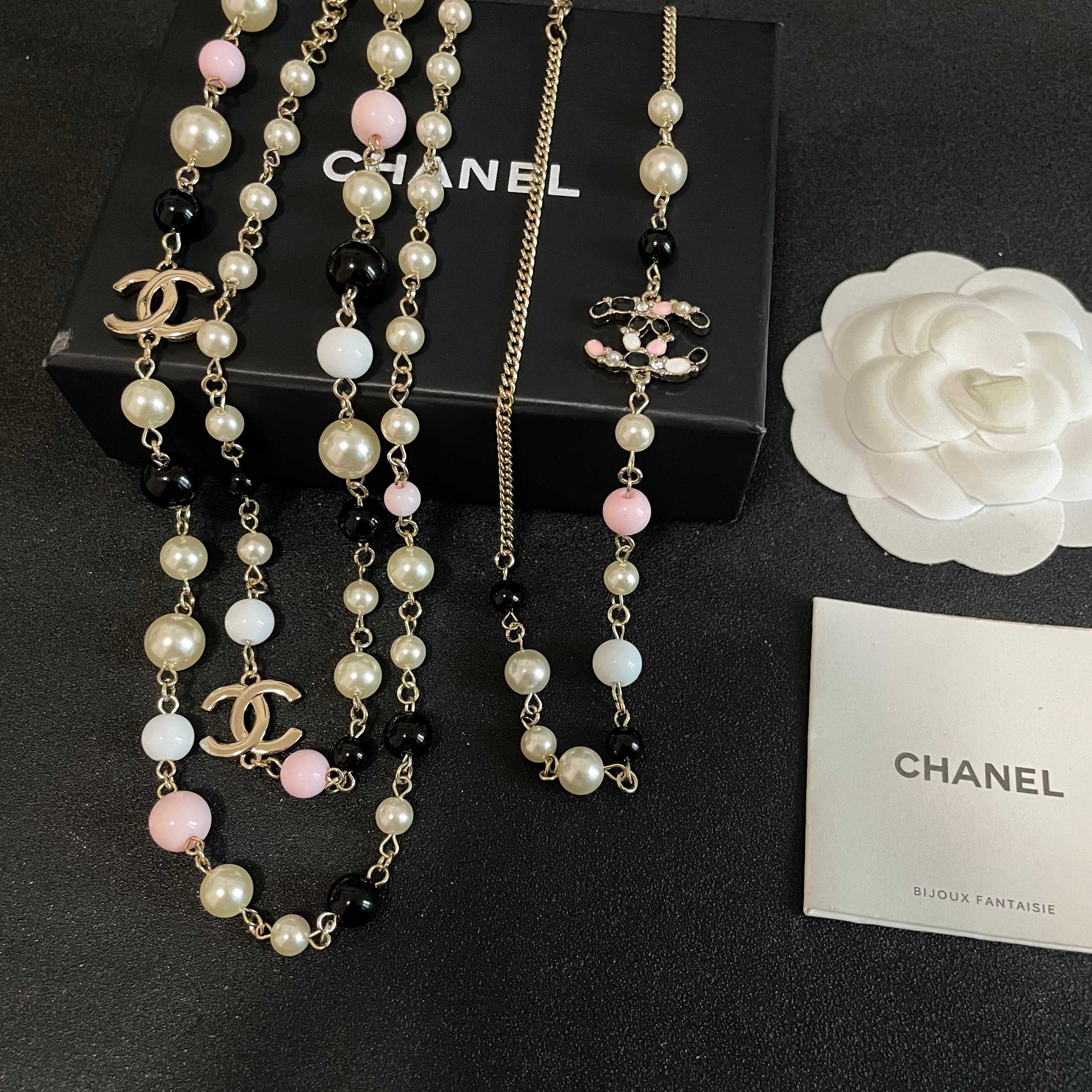 Chanel香奈儿 中古 项链👀小香家的款式真心无需多介绍😘🎶每一款都超好看，精致大方，非常显气质