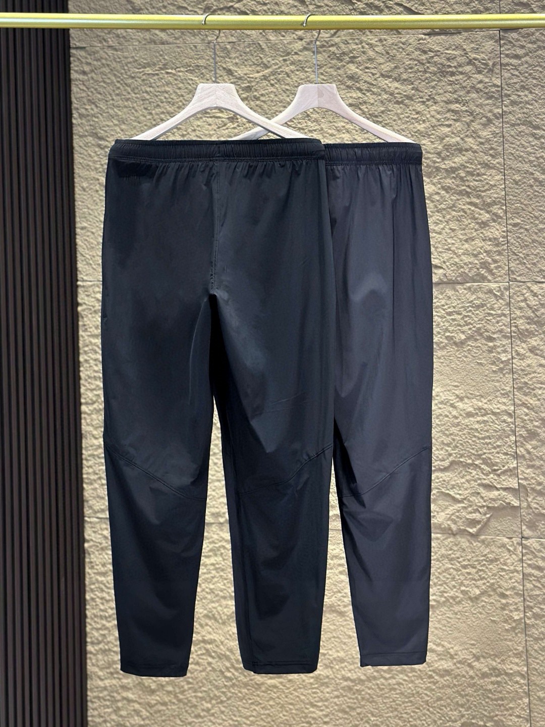 Alternative view of Pants 08454