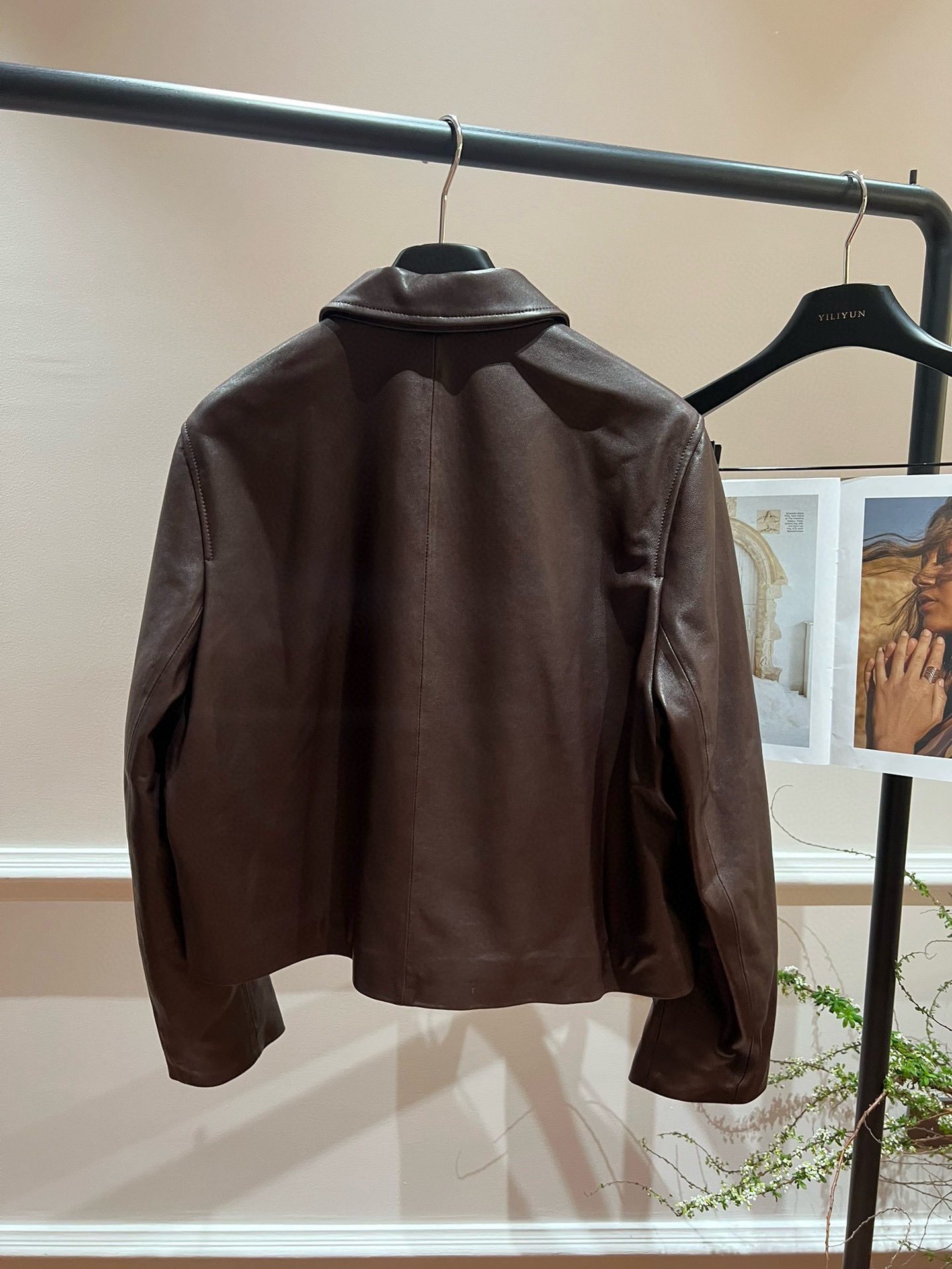 MiuMiu Abbigliamento Giacca & Soprabito Miglior sito per la replica Colore cioccolato Cuoio genuino Pelle di pecora Collezione Autunno/Inverno xl2025678690 5 i1732859561 1384 6