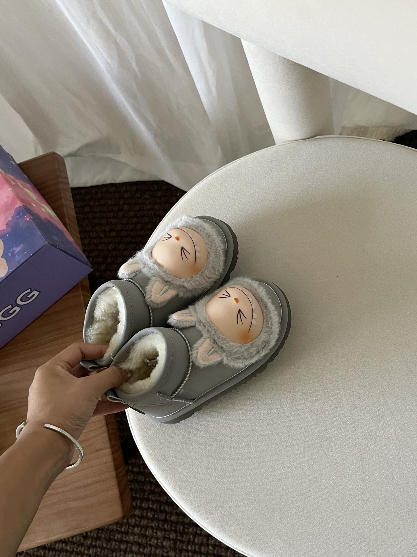 图片[2]-高版本 UGG 拉布布童鞋款 拉布布脸面+头层牛反绒面+羊毛内里+EVA大底 鞋面还原拉布布脸面，采用搪胶工艺，内里采用美利奴羊毛 尺码：25 27 29 31 33-选品中心