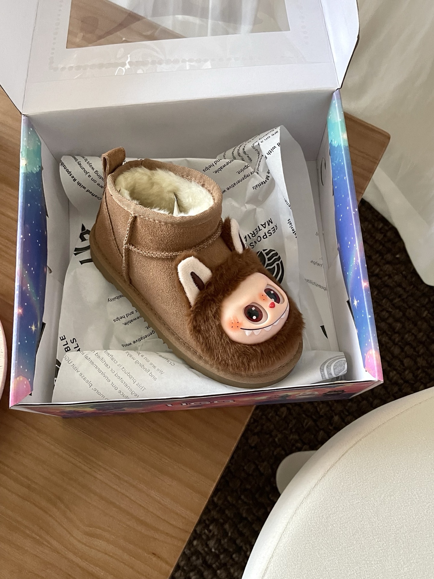 图片[5]-高版本 UGG 拉布布童鞋款 拉布布脸面+头层牛反绒面+羊毛内里+EVA大底 鞋面还原拉布布脸面，采用搪胶工艺，内里采用美利奴羊毛 尺码：25 27 29 31 33-选品中心