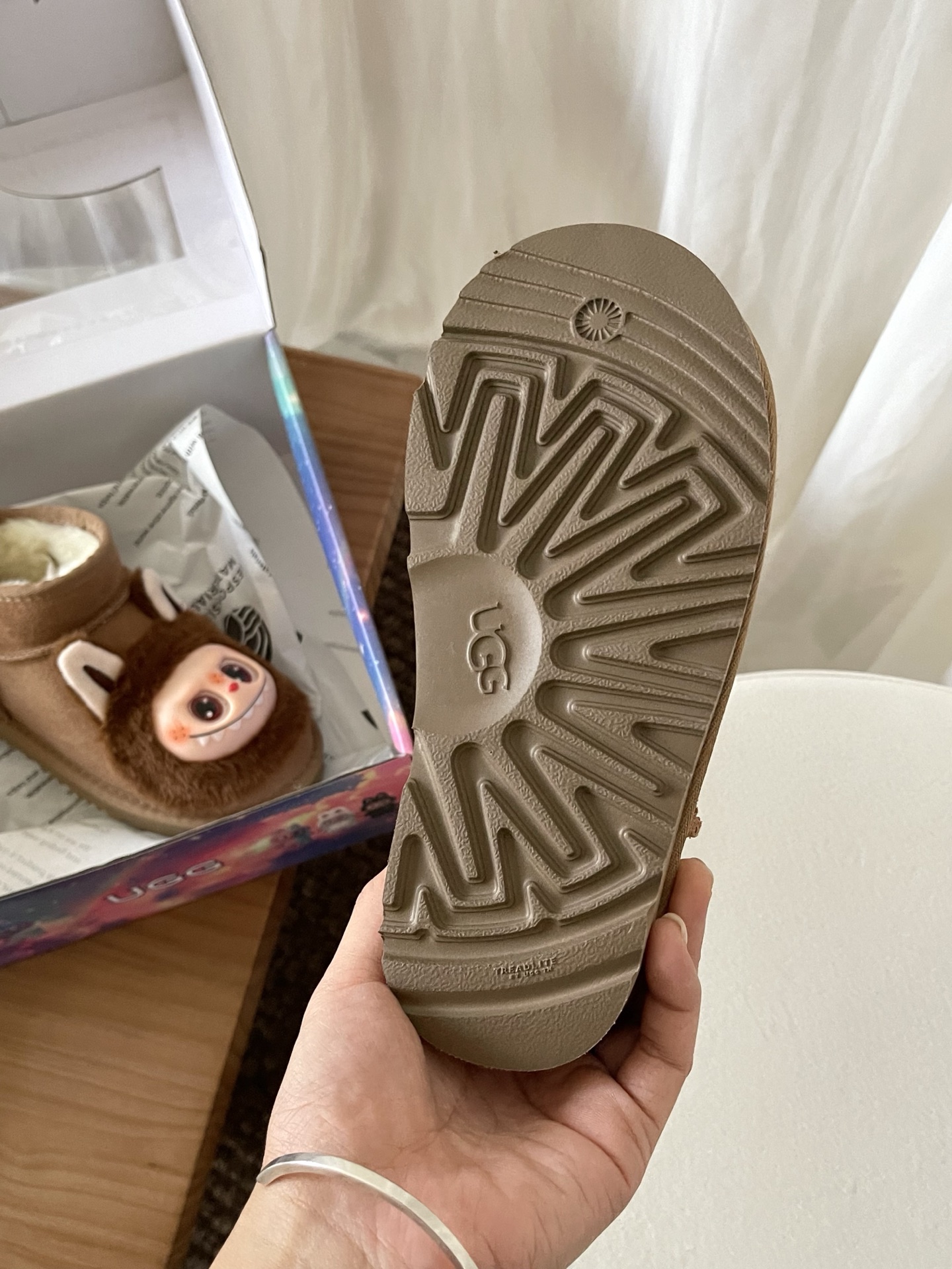 图片[6]-高版本 UGG 拉布布童鞋款 拉布布脸面+头层牛反绒面+羊毛内里+EVA大底 鞋面还原拉布布脸面，采用搪胶工艺，内里采用美利奴羊毛 尺码：25 27 29 31 33-选品中心