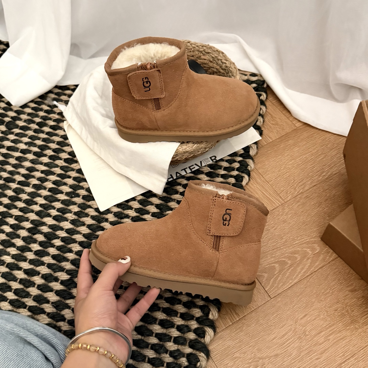 图片[6]-高版本 UGG 小耳朵切尔西童鞋雪地靴 头层真牛反+羊毛内里+EVA大底 采用侧拉链设计穿脱更方便，纯羊毛内里亲肤舒适聚温暖 尺码：25 27 29 31 33-选品中心