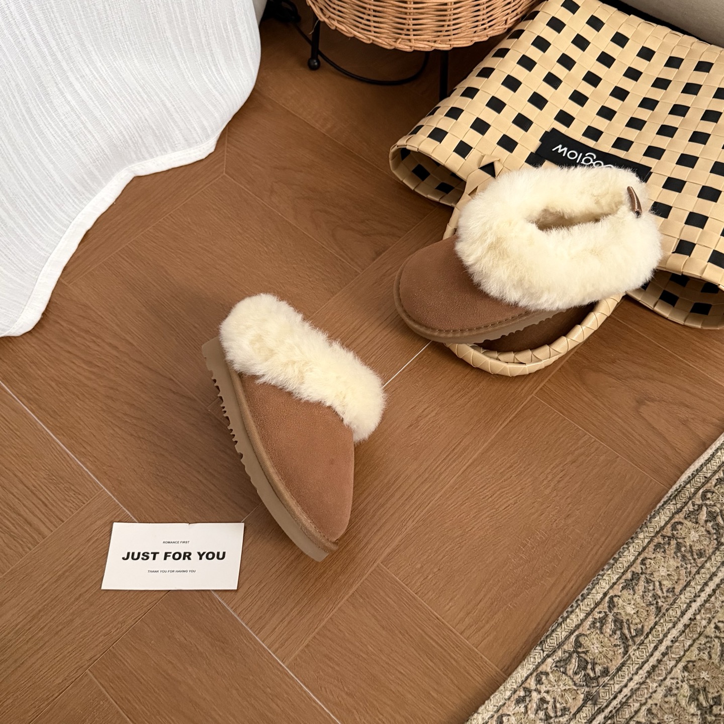 NO:578775,High version UGG Tatzler children's snow boots, first-layer cow suede + wool lining + EVA outsole, soft and waxy, warm and cute, 10mm wool, plush and super cute. Size: 25 27 29 31 33, snow boots, boots,19860909高版本 UGG 塔茨勒童鞋雪地靴 头层牛反绒面+羊毛内里+EVA大底 软软糯糯,又暖又萌,10mm羊毛,毛绒绒超可爱 尺码:25 27 29 31 33,雪地靴,boots,,Children's