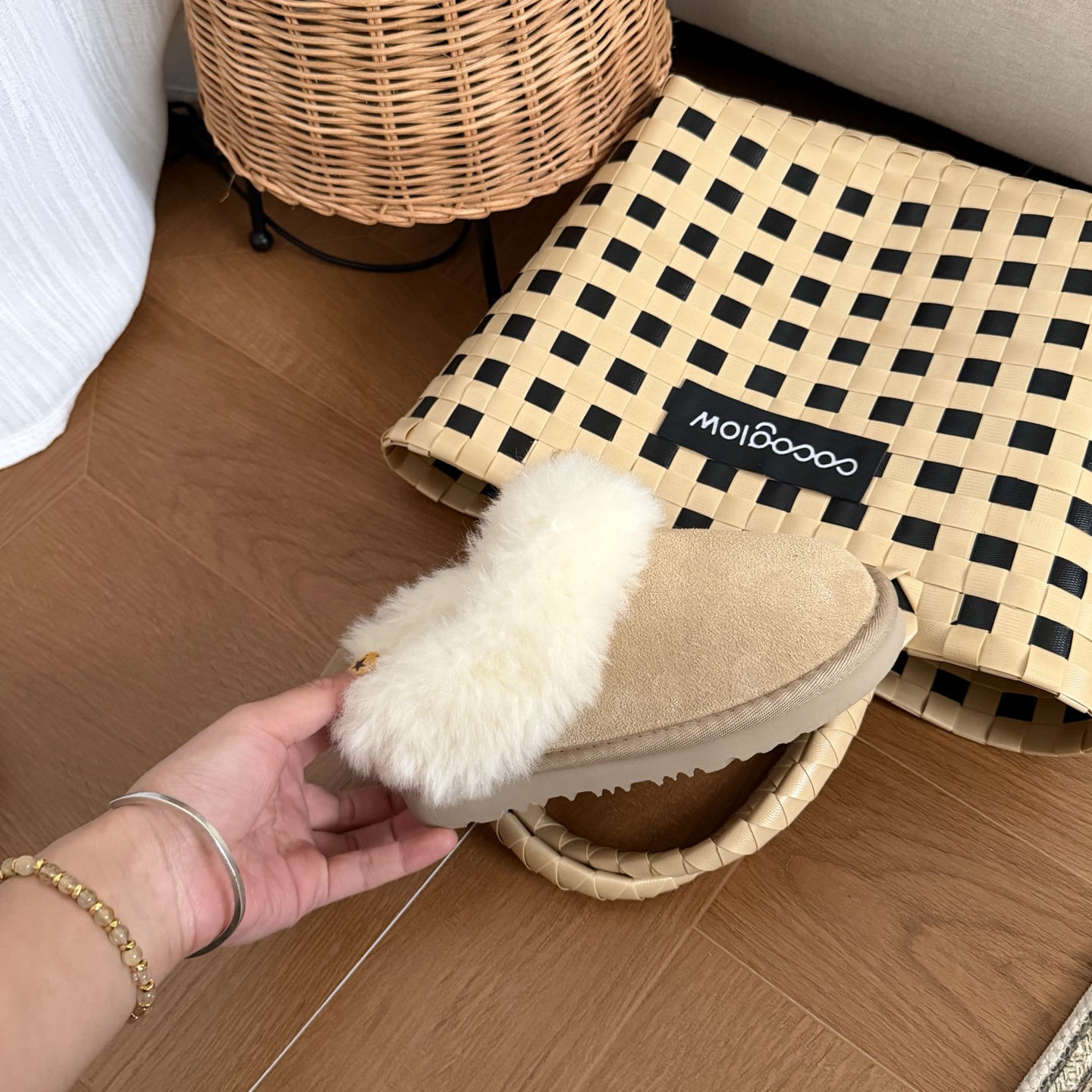 NO:578780,High version UGG Tatzler children's snow boots, first-layer cow suede + wool lining + EVA outsole, soft and waxy, warm and cute, 10mm wool, plush and super cute. Size: 25 27 29 31 33, snow boots, boots,19860909高版本 UGG 塔茨勒童鞋雪地靴 头层牛反绒面+羊毛内里+EVA大底 软软糯糯,又暖又萌,10mm羊毛,毛绒绒超可爱 尺码:25 27 29 31 33,雪地靴,boots,,Children's