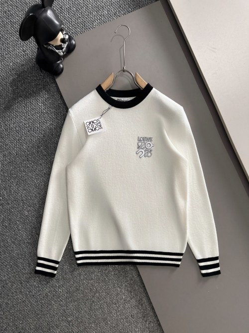 Loewe Classic Fit Colorblock Wool Sweater, Refined Design, Fashionable for Men 1 Loewe Classic Fit Colorblock Wool Sweater, Refined Design, Fashionable for Men