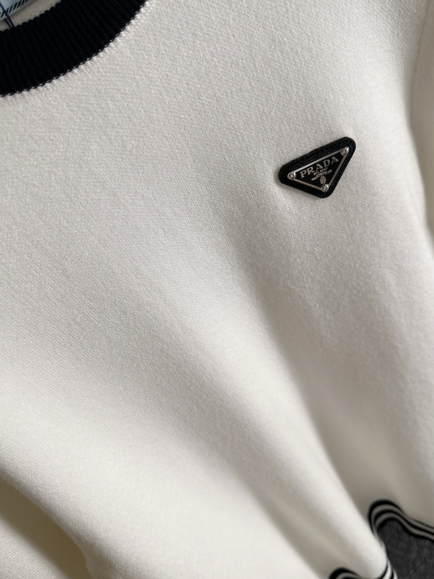 Prada Striped Trim Wool Sweater Classic Fit - M to XXXL Winter/Fall 5 i1754476904342 4047 0 0