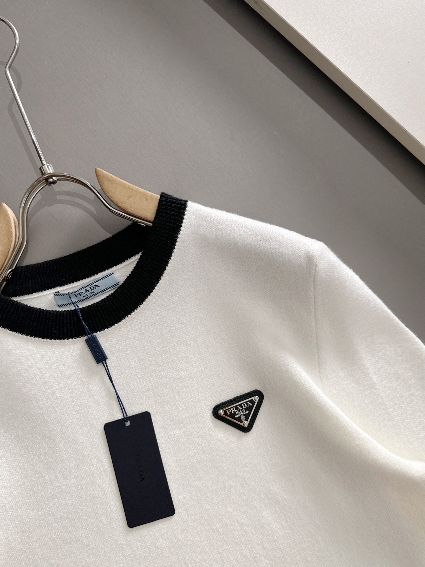 Prada Striped Trim Wool Sweater Classic Fit - M to XXXL Winter/Fall 4 i1754476905427 813 0 6