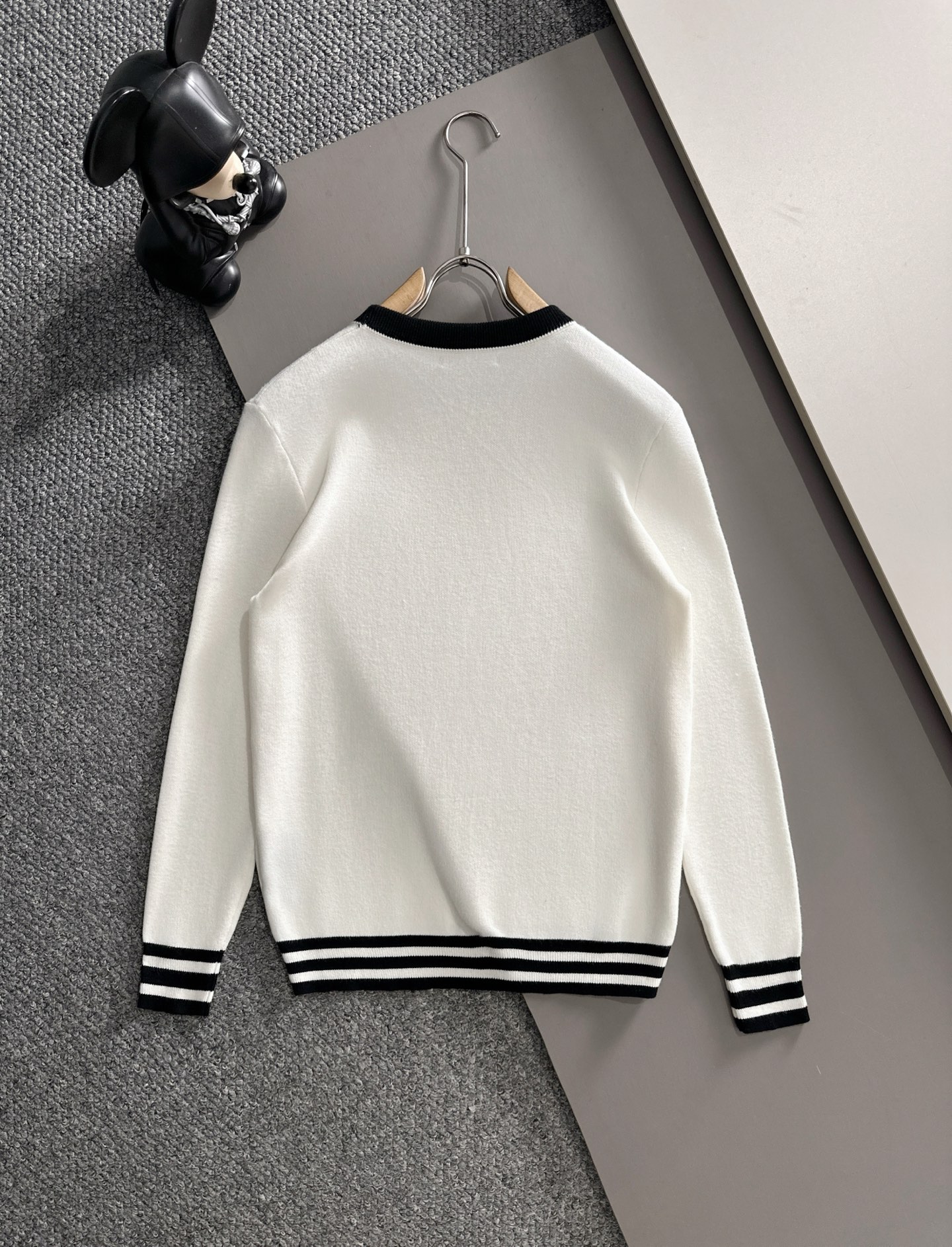 Prada Striped Trim Wool Sweater Classic Fit - M to XXXL Winter/Fall 10 i1754476905455 7835 0 7