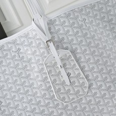 【工厂直销】双面大号对版升级版。❤️goyard(戈雅)经多次研究与改良,不断提升面料与皮质,全方位独家 【工厂直销】双面大号对版升级版。❤️goyard(戈雅)经多次研究与改良,不断提升面料与皮质,全方位独家