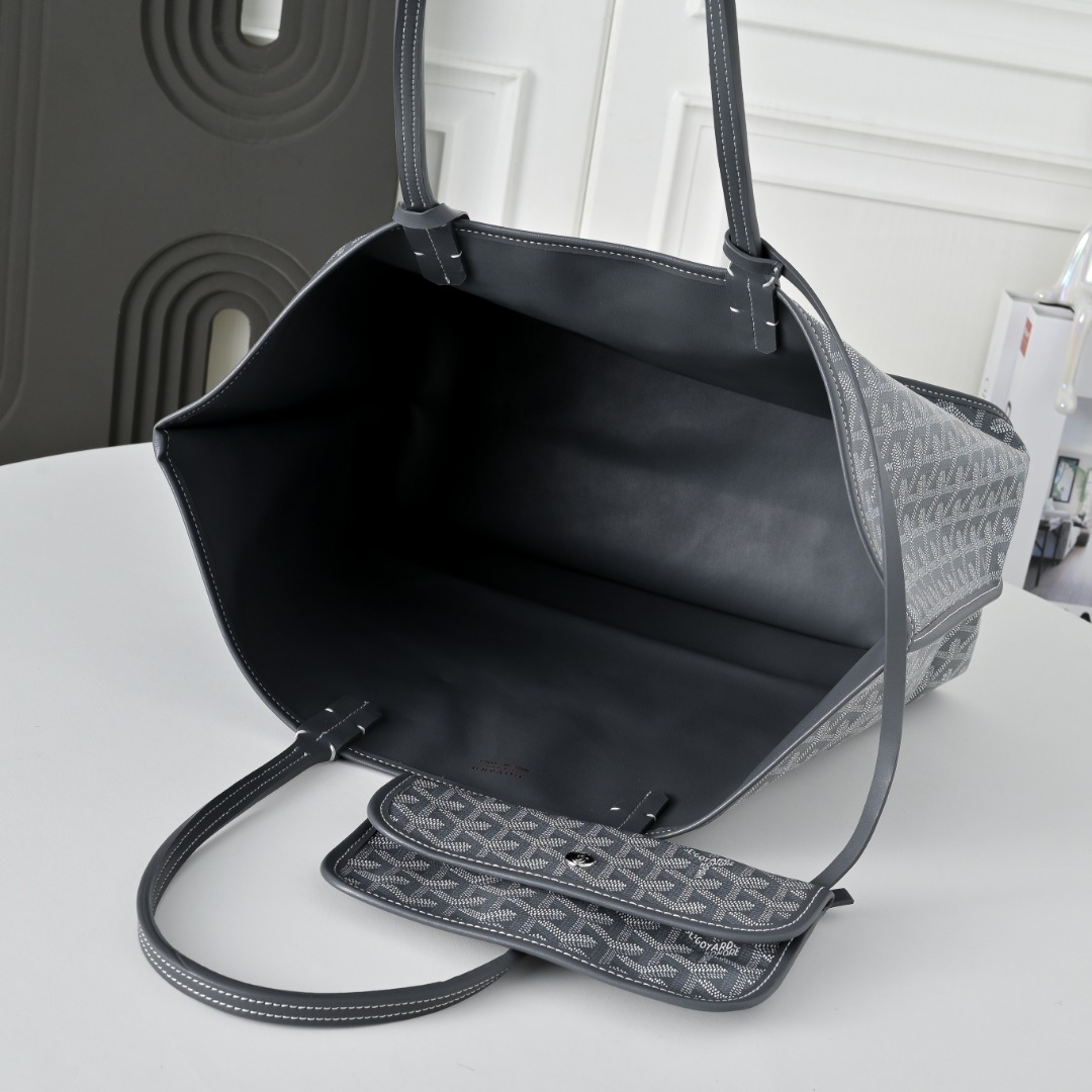 【工厂直销】双面中号对版升级版。❤️goyard(戈雅)经多次研究与改良,不断提升面料与皮质,全方位独家 【工厂直销】双面中号对版升级版。❤️goyard(戈雅)经多次研究与改良,不断提升面料与皮质,全方位独家