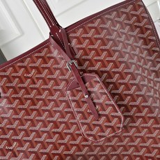 【工厂直销】双面中号对版升级版。❤️goyard(戈雅)经多次研究与改良,不断提升面料与皮质,全方位独家 【工厂直销】双面中号对版升级版。❤️goyard(戈雅)经多次研究与改良,不断提升面料与皮质,全方位独家