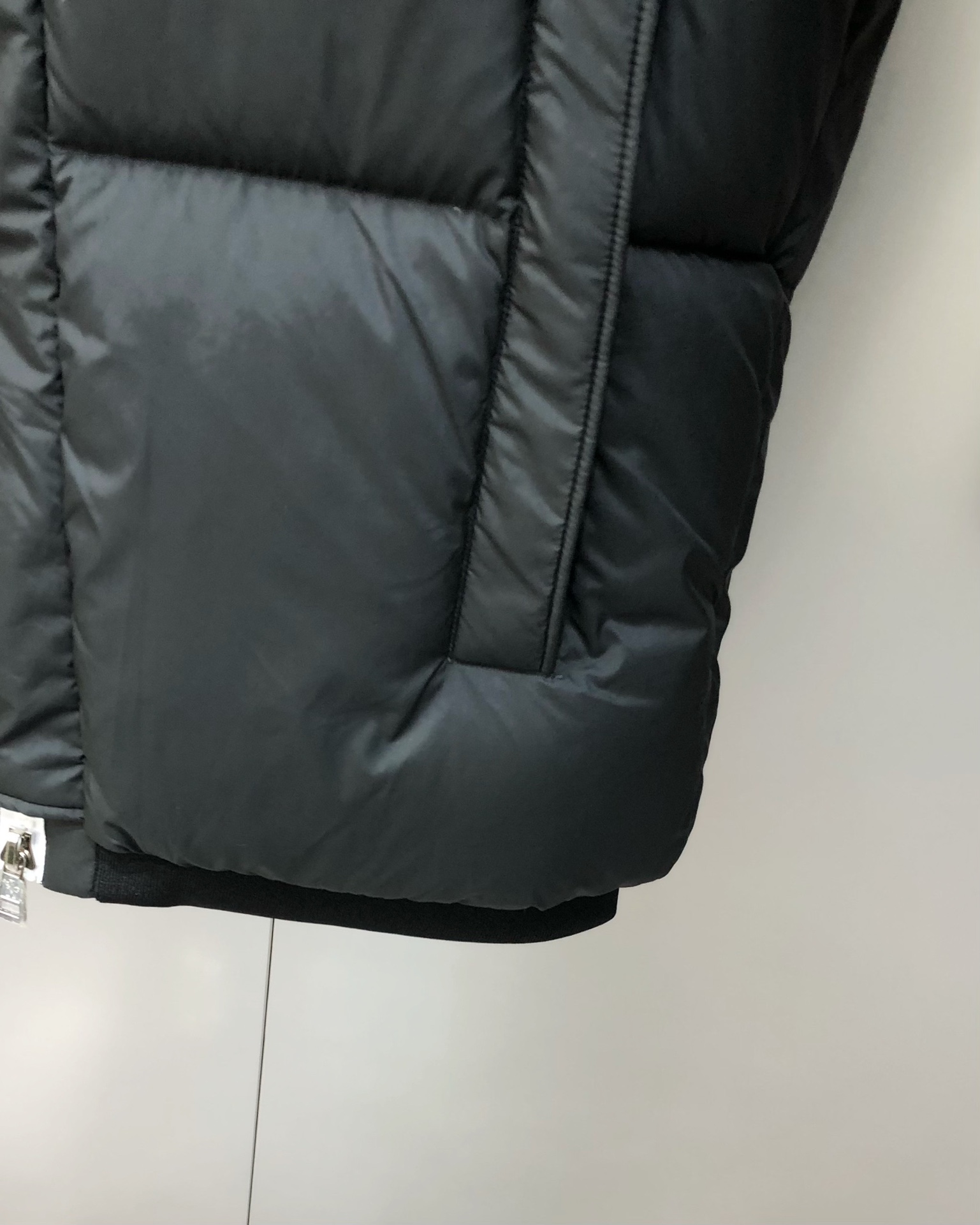   M*ncler 蒙口秋冬新款原单男士连帽羽绒服外套 渠道货 高版本  ⚠️注意细节 ⚠️高端定制 爆