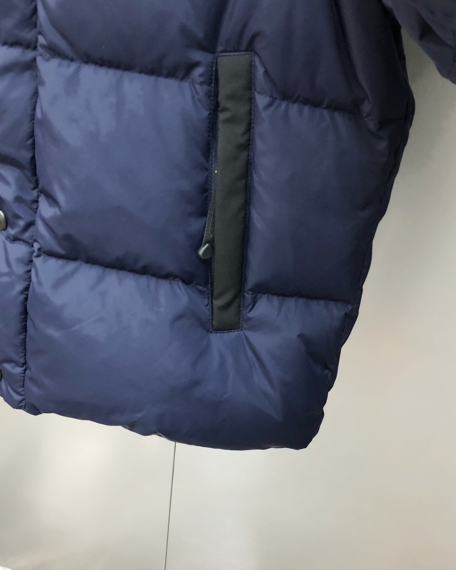 BURBE** 巴宝莉秋冬新款原单男士连帽羽绒服外套 羽绒马甲 一衣两用 帽子袖子可拆卸 渠道货 高