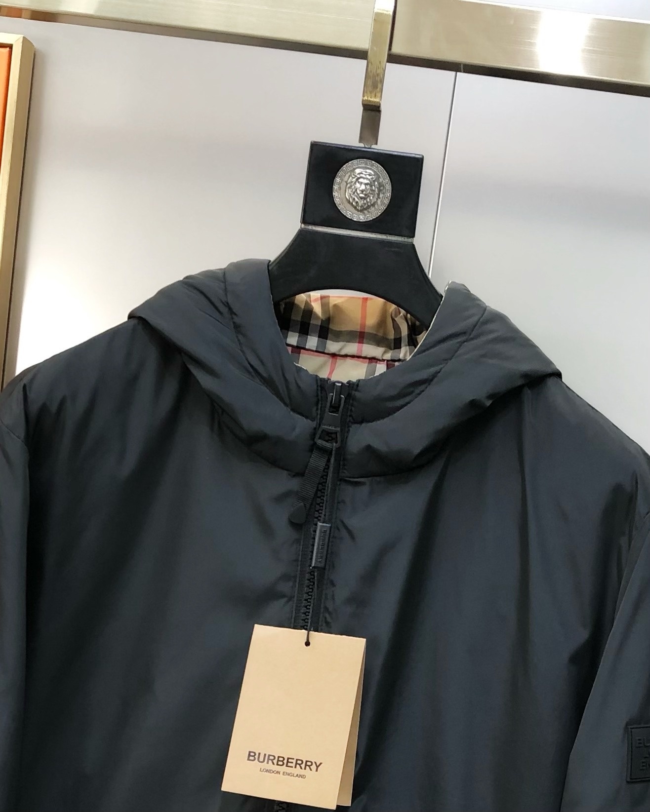 BURBE** 巴宝莉秋冬新款原单男士连帽羽绒服外套 ⚠️注意细节 ⚠️高端定制 爆款✨✨✨袖上绣