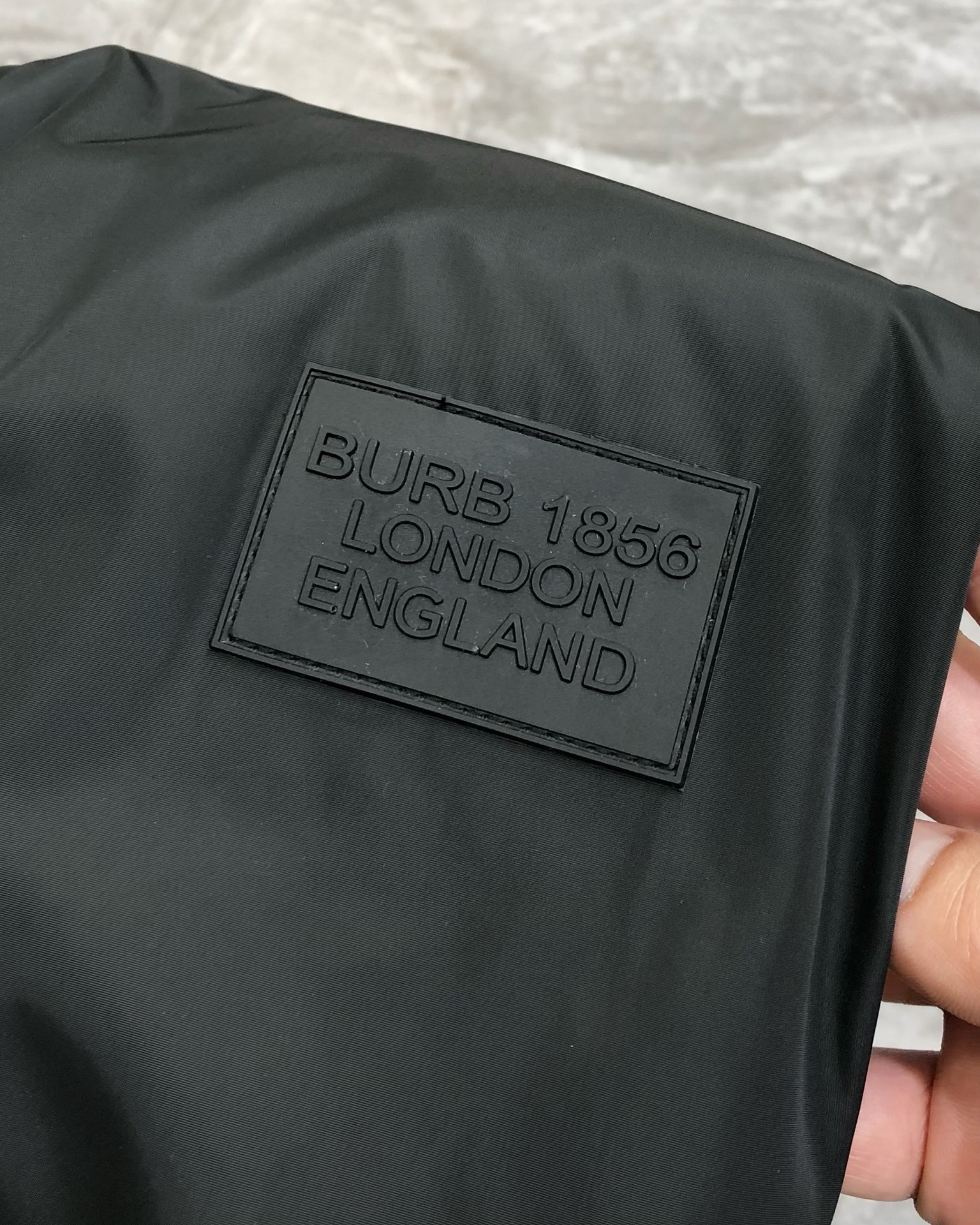 BURBE** 巴宝莉秋冬新款原单男士连帽羽绒服外套 ⚠️注意细节 ⚠️高端定制 爆款✨✨✨袖上绣