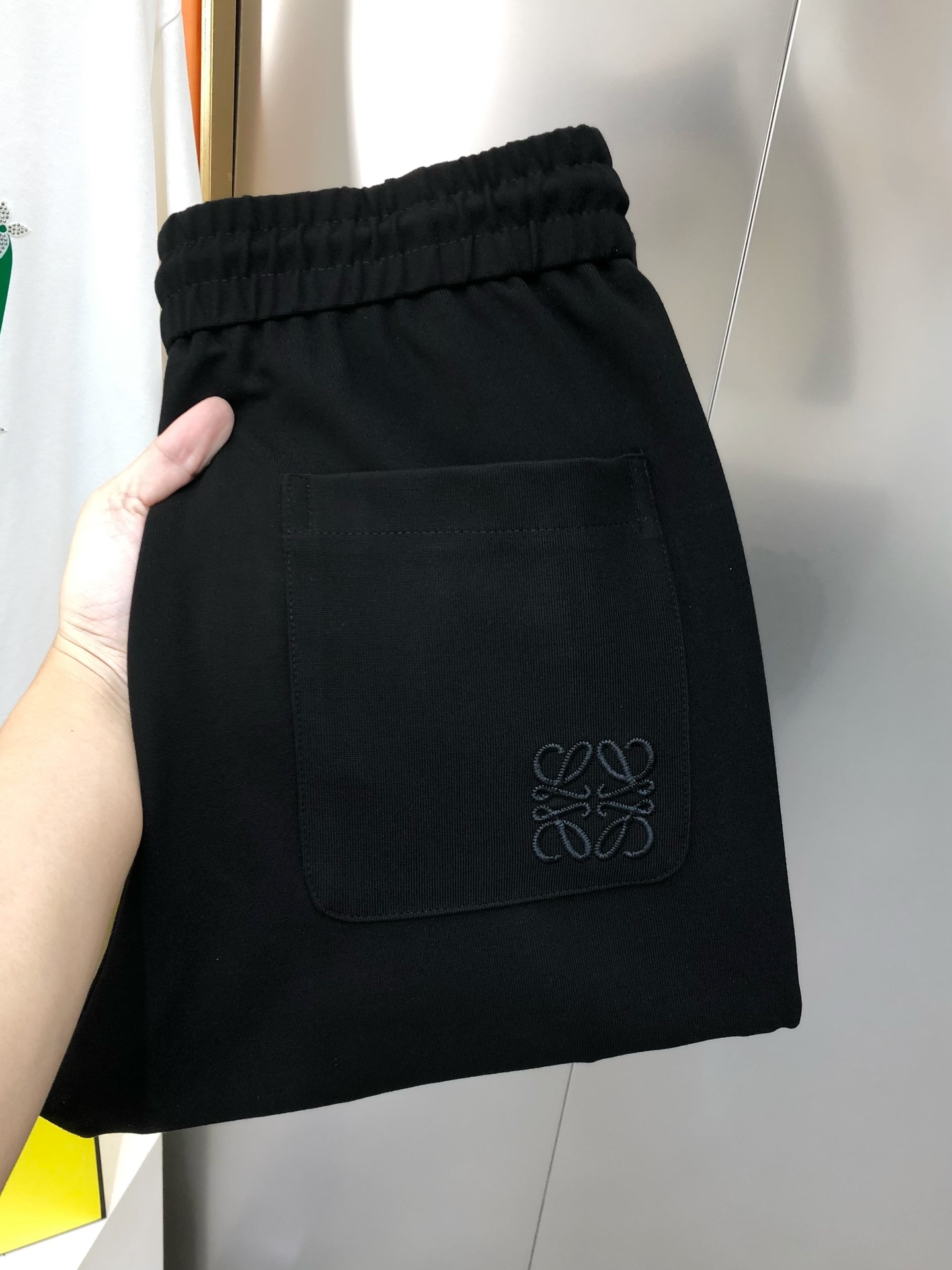   L*EWE 罗意葳秋冬新款男士原单休闲裤 卫裤 高端定制 时尚百搭款✨✨✨立体刺绣字母logo图案设