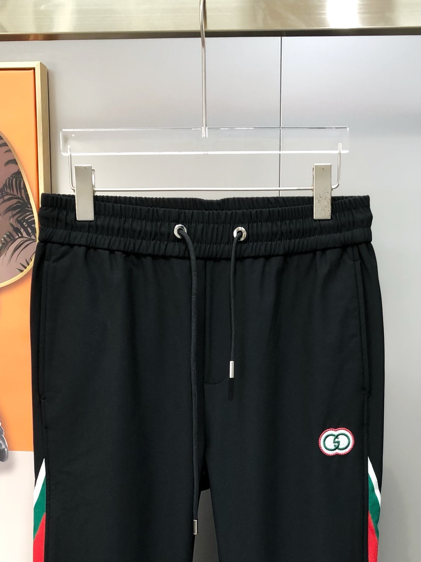   G*cci 古齐秋冬新款男士原单休闲裤 卫裤 高端定制 时尚百搭款✨✨✨拼接织带 立体刺绣logo图