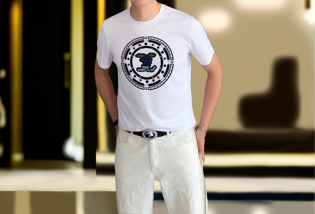   LV 路易威登2025春夏新款原单男士圆领短袖T恤 ✨✨高端定制 时尚百搭✨✨ 柜台同步售卖 🔥🔥胸