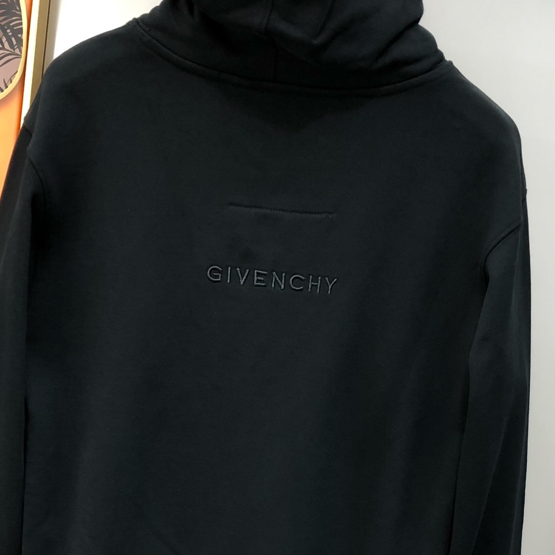   G*venchy 纪梵希秋冬新款原单男士连帽卫衣 官网款 时尚百搭爆款⚠️OS宽松偏大版型⚠️✨✨狠