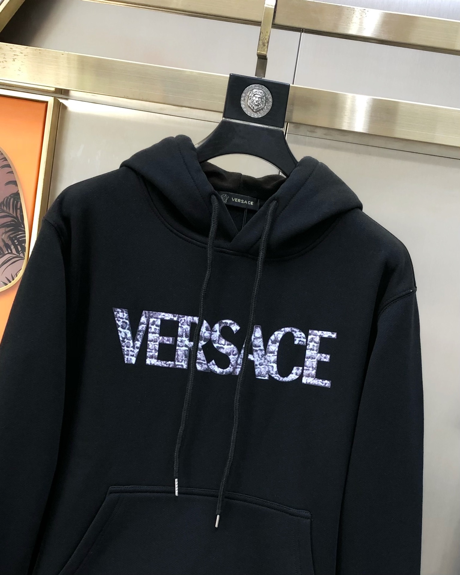   V*rsace 范思哲秋冬新款原单男士加绒加厚休闲套头连帽卫衣  高端定制 内里加绒⚠️OS偏大版型