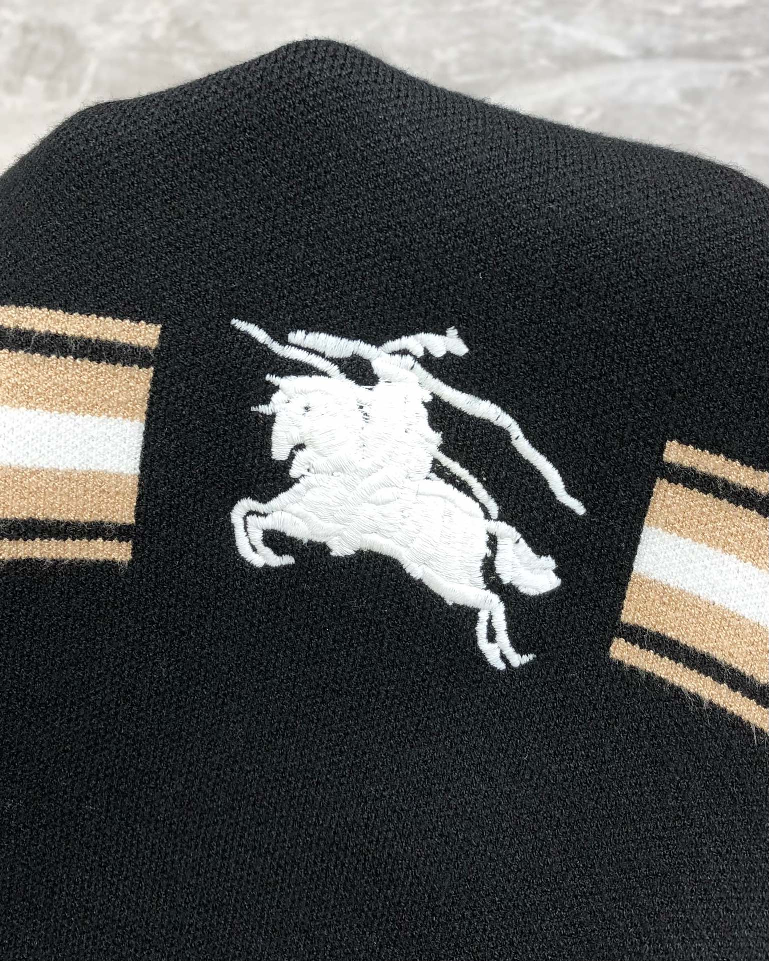   BURBE** 巴宝莉秋冬新款男士原单圆领毛衣 柜台同步售卖 ✨✨高端定制 🔥🔥爆款 时尚百搭 提花