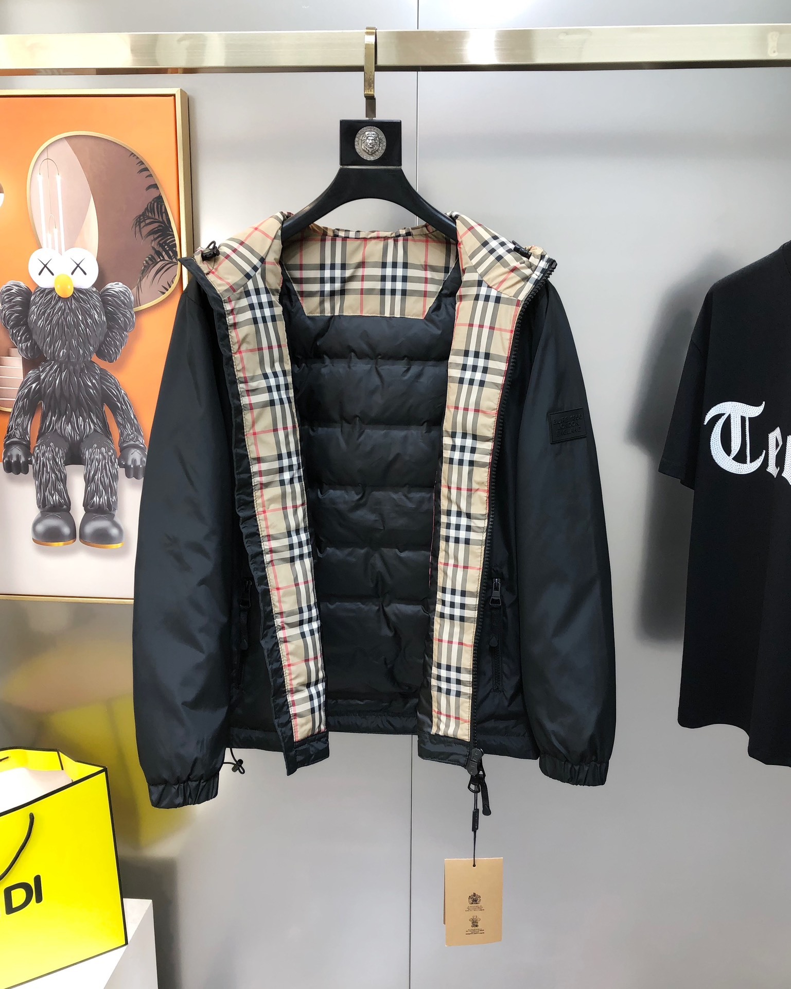 BURBE** 巴宝莉秋冬新款原单男士连帽羽绒服外套 ⚠️注意细节 ⚠️高端定制 爆款✨✨✨袖上绣