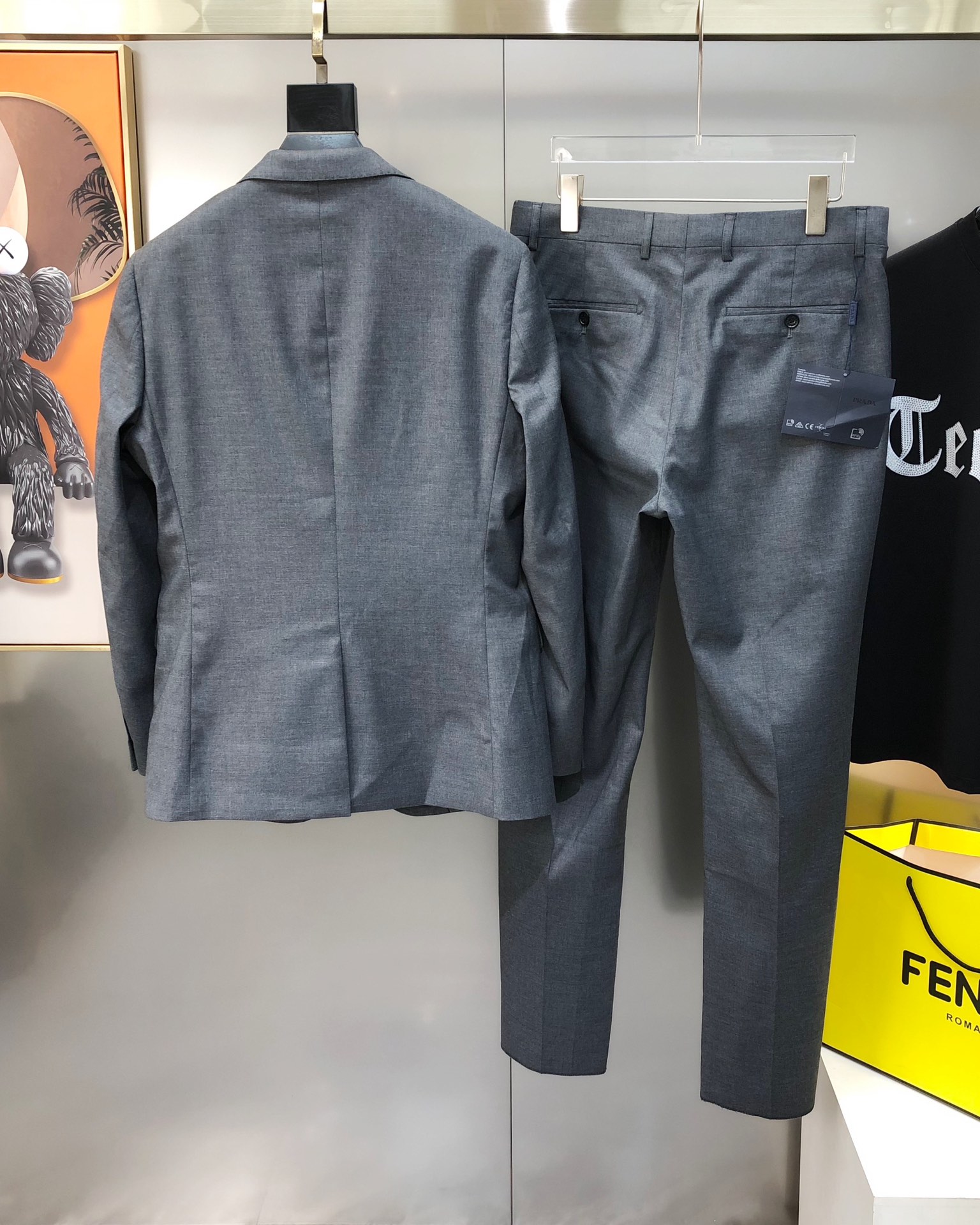 High-end Pharaoh-Spring Men’s Leisure Suit with Innovative Design and Customization - 图片 2