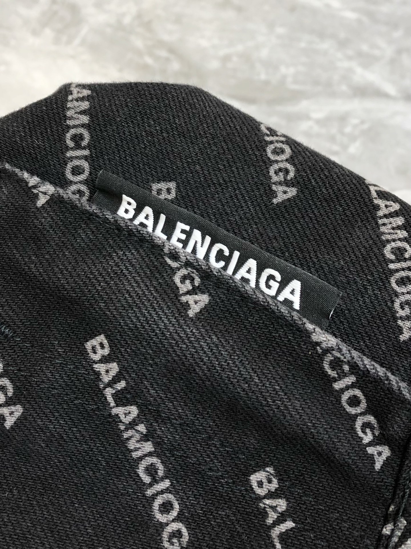  Bal*nciaga 巴黎世家2025早春新款男士宽松直筒牛仔裤 官网同步 时尚个性爆款🔥✨✨高端定制