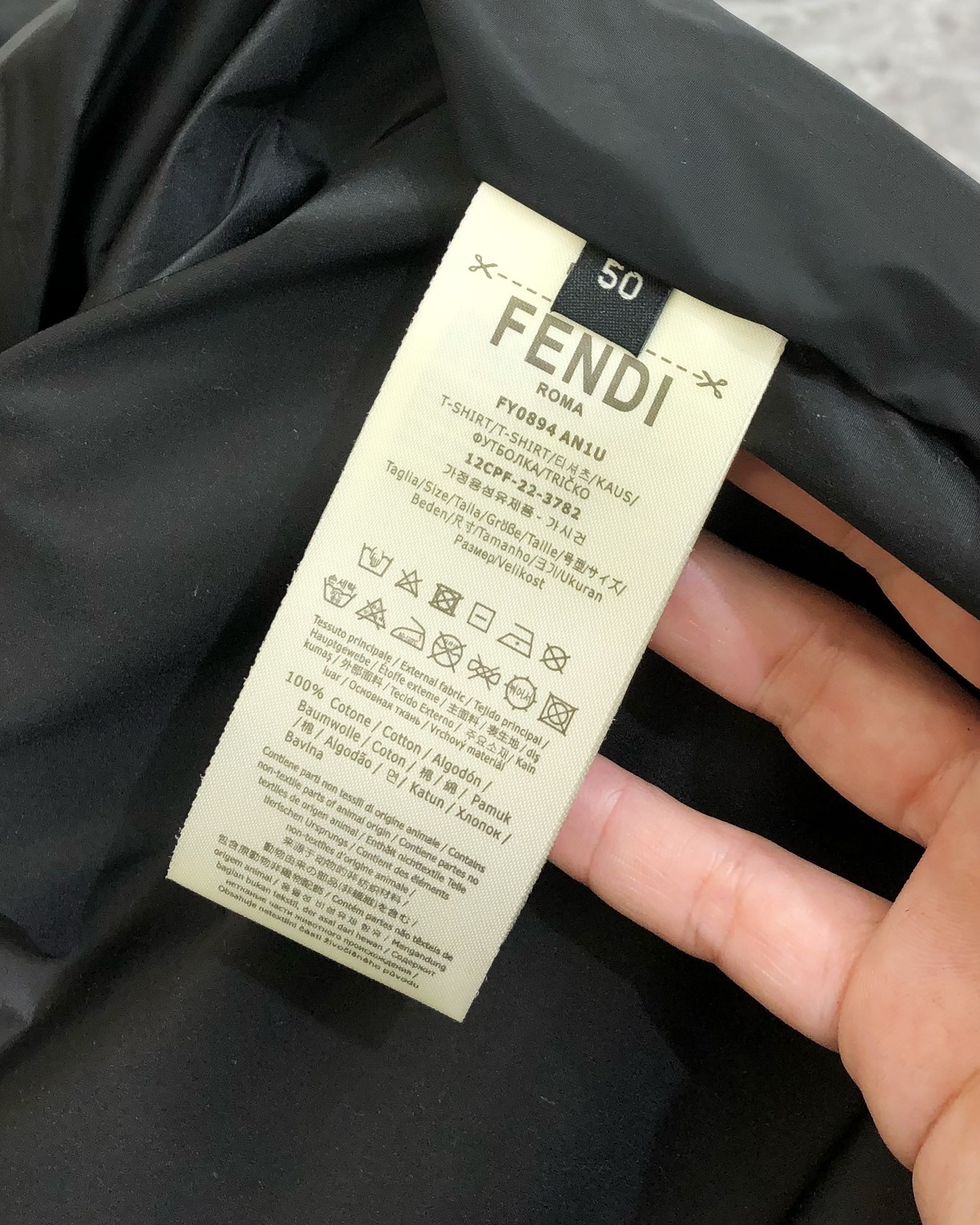  FD 芬迪2025早春新款原单男士连帽夹克外套 官网同步售卖 爆款🔥 ✨高版本 ⚠️注意细节⚠️时尚百