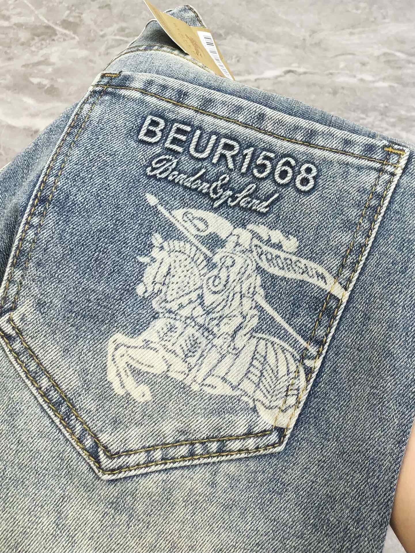  BURBE 巴宝莉2024早秋新款男士修身小脚牛仔裤 官网同步✨✨简洁时尚 爆款 高端定制 原单狠货 