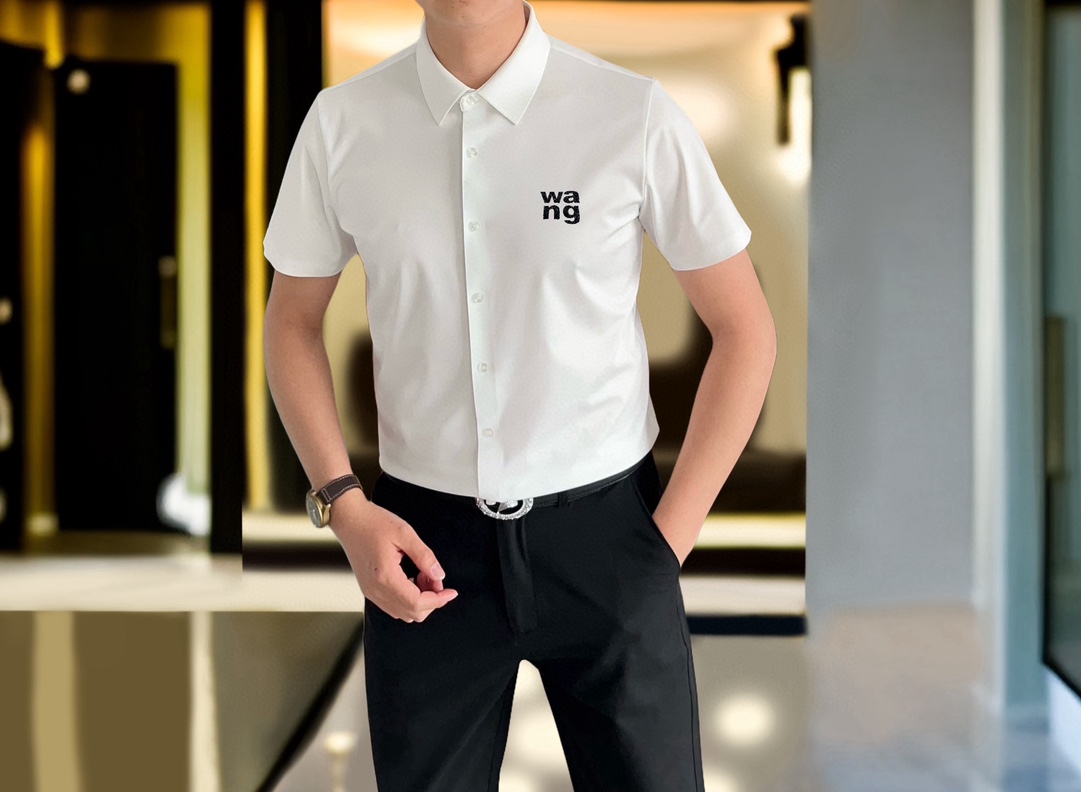  Al*xanderwang 亚历山大王2025早春新款男士原单休闲短袖衬衫 官网同步发售 ✨简洁时尚百