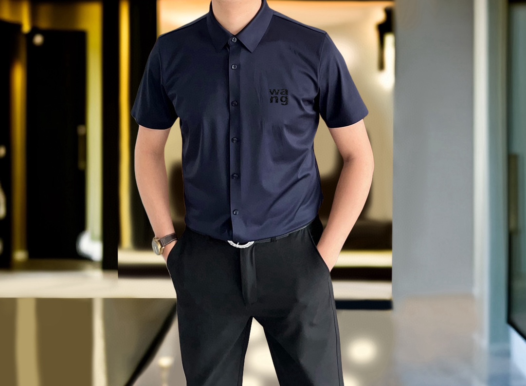  Al*xanderwang 亚历山大王2025早春新款男士原单休闲短袖衬衫 官网同步发售 ✨简洁时尚百
