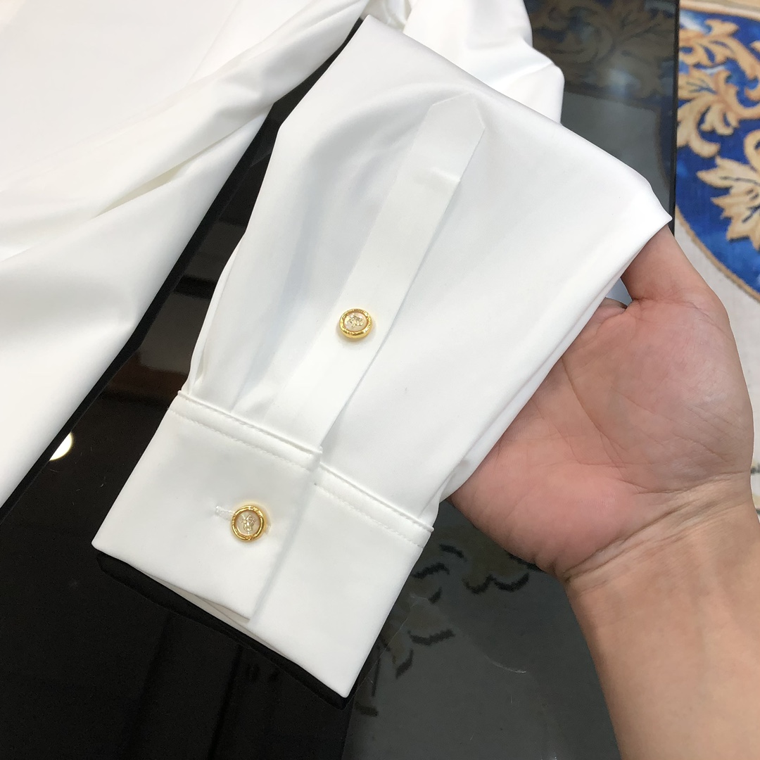  V*rsace 范思哲新款男士原单休闲长袖衬衫 官网同步发售 ✨简洁时尚百搭 高端品质✨无缝切割包边 