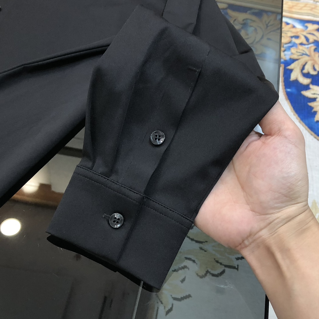  BALM*IN 巴尔曼新款男士原单休闲长袖衬衫 官网同步发售 ✨简洁时尚百搭 高端品质✨无缝切割包边 