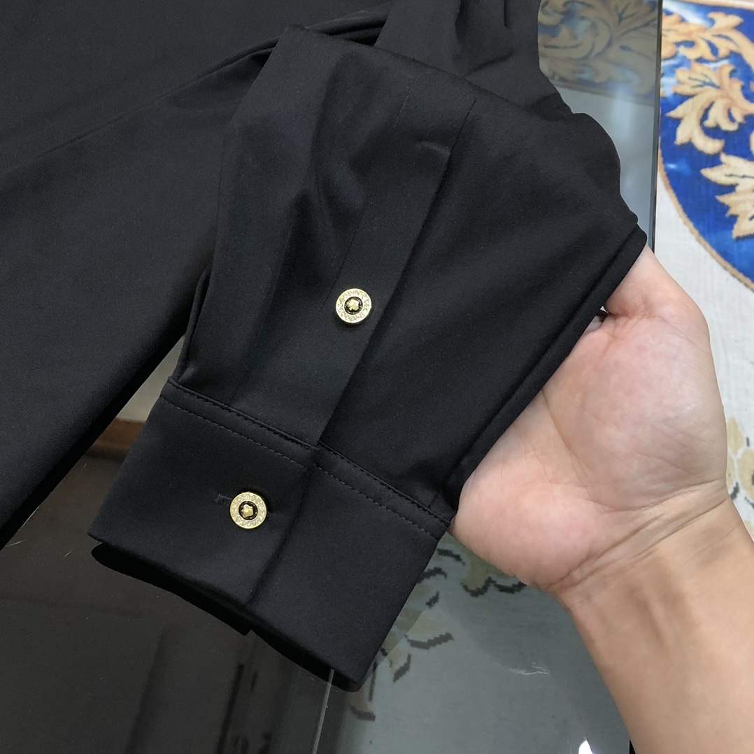  史蒂芬新款男士原单休闲长袖衬衫 官网同步发售 ✨简洁时尚百搭 高端品质✨无缝切割包边 胸前印胶烫钻lo