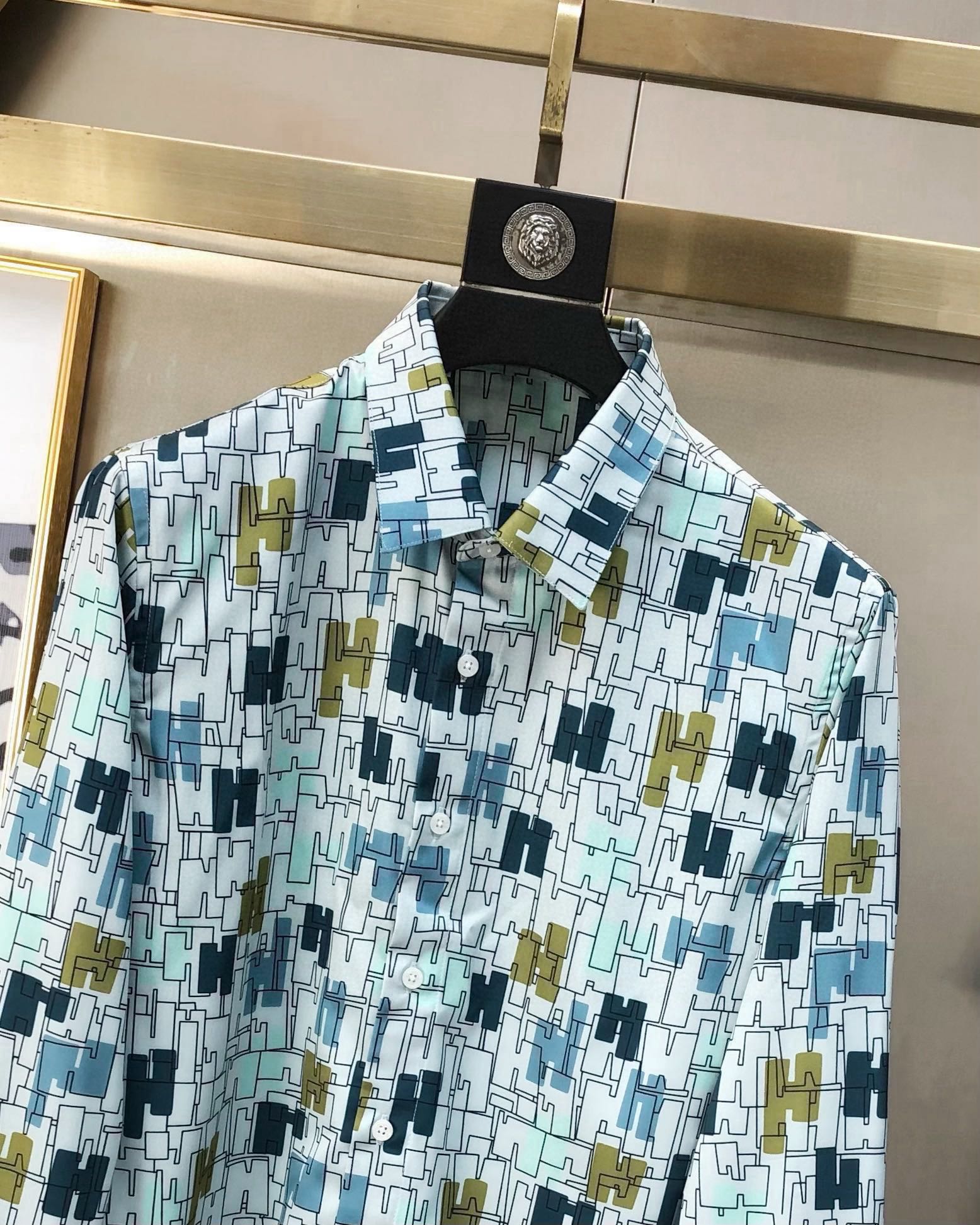  H*rmes 爱马仕新款男士原单休闲长袖衬衫 官网同步售卖 ✨✨时尚潮款 修身版型 高版本 ✨✨ 爆款